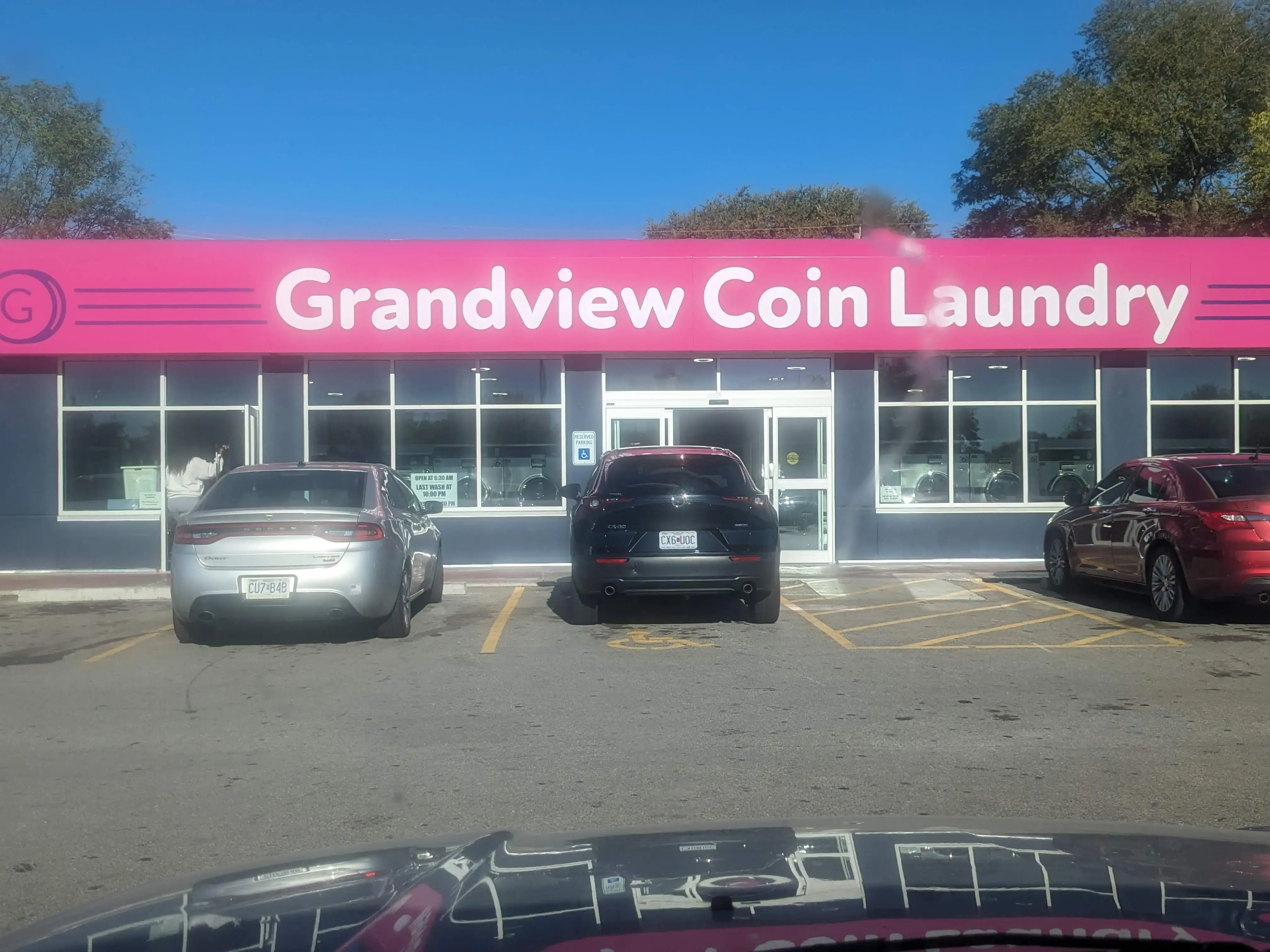 Grandview Coin Laundry thumbnail 6