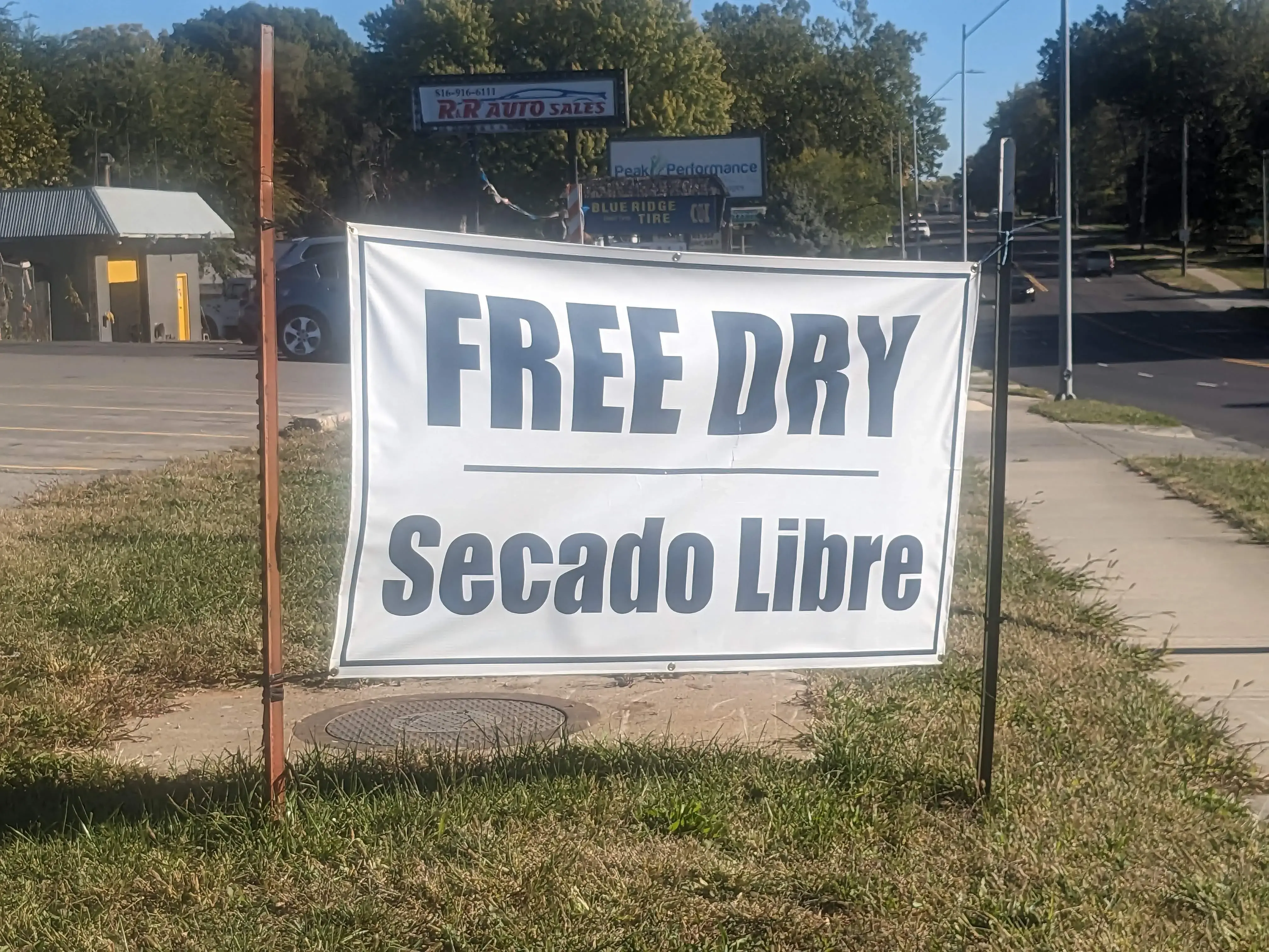 Grandview Coin Laundry - Image 15