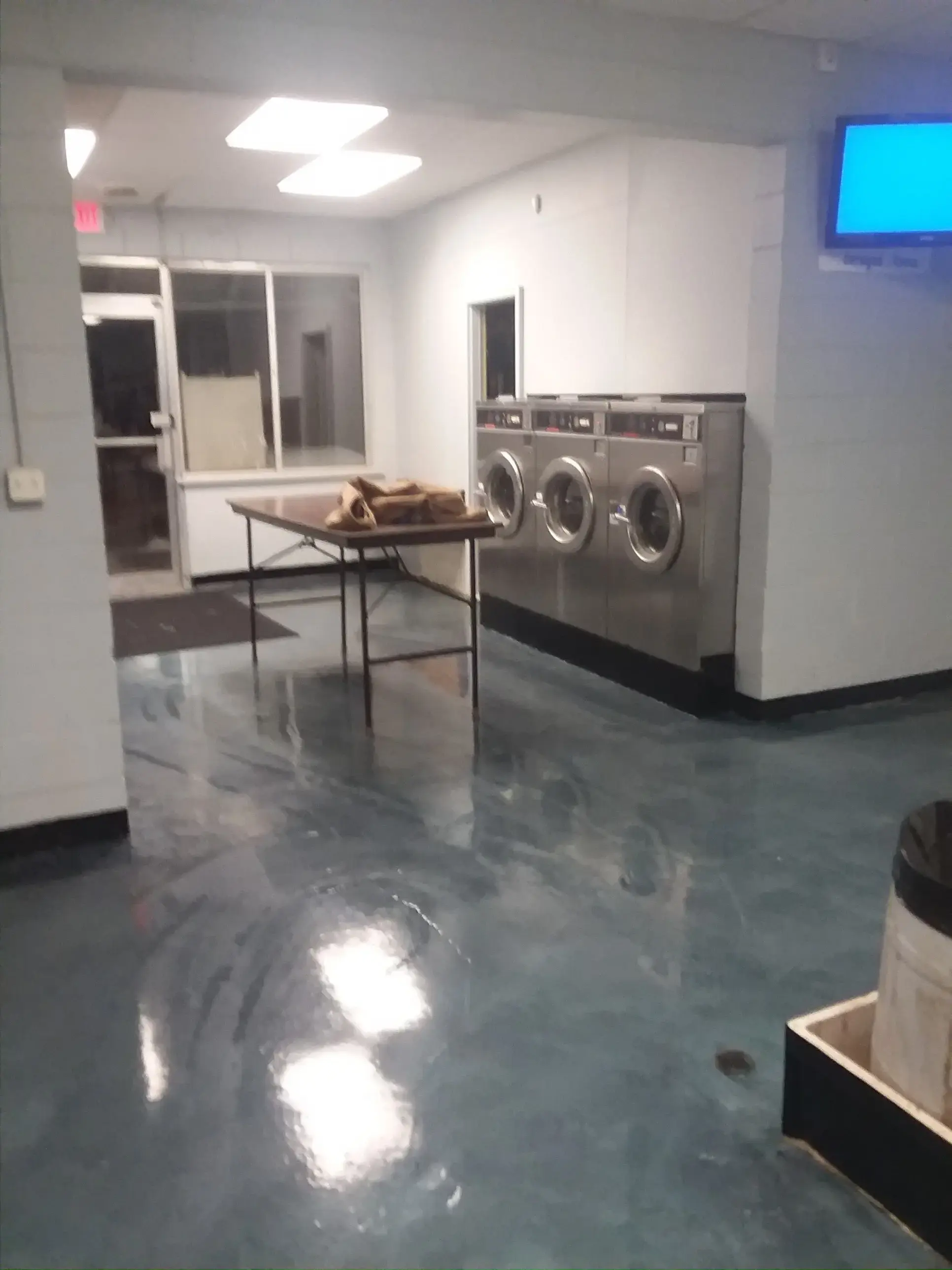 Grandview Laundromat - Image 11