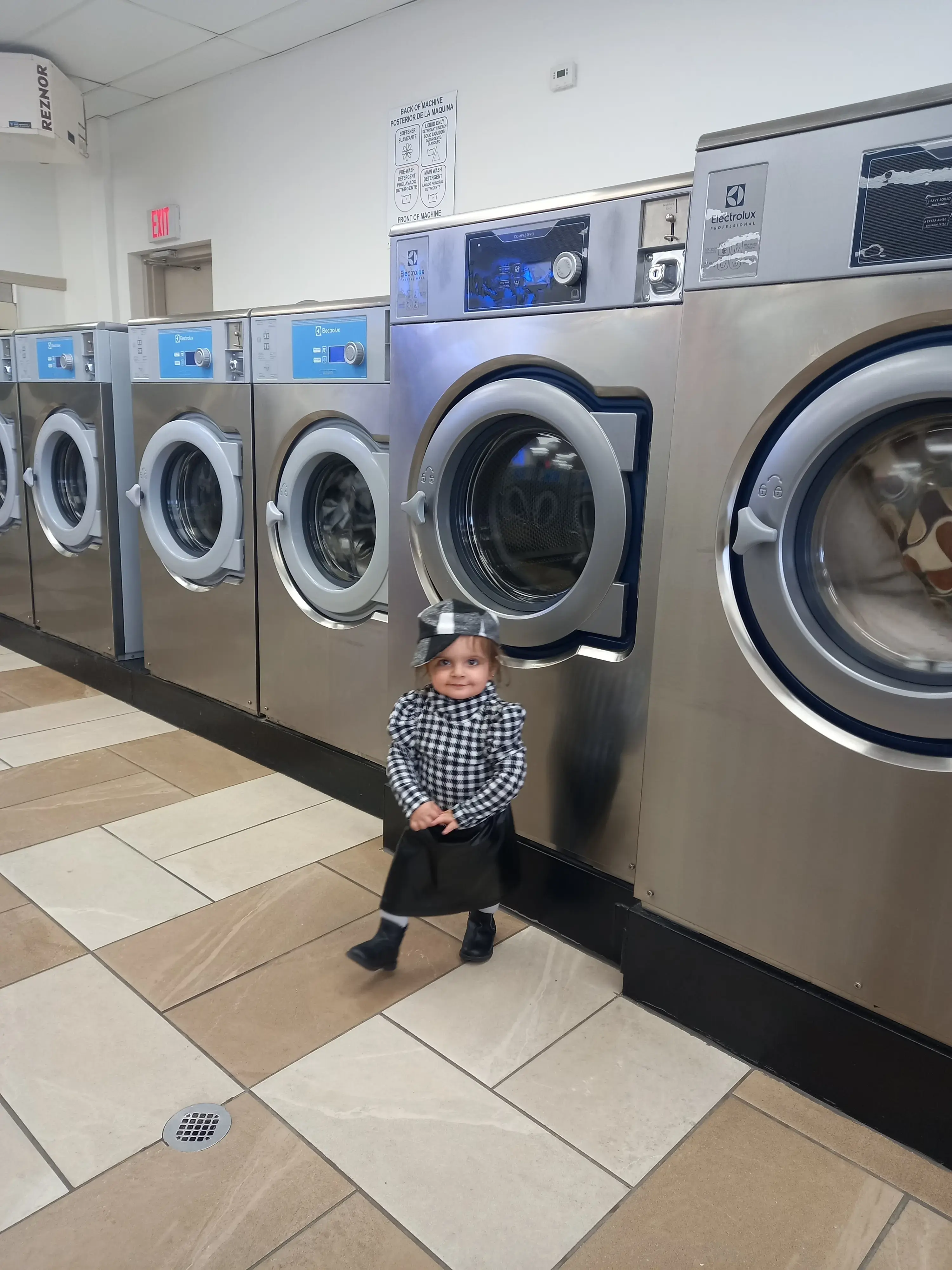 Grant Park Laundry thumbnail 2