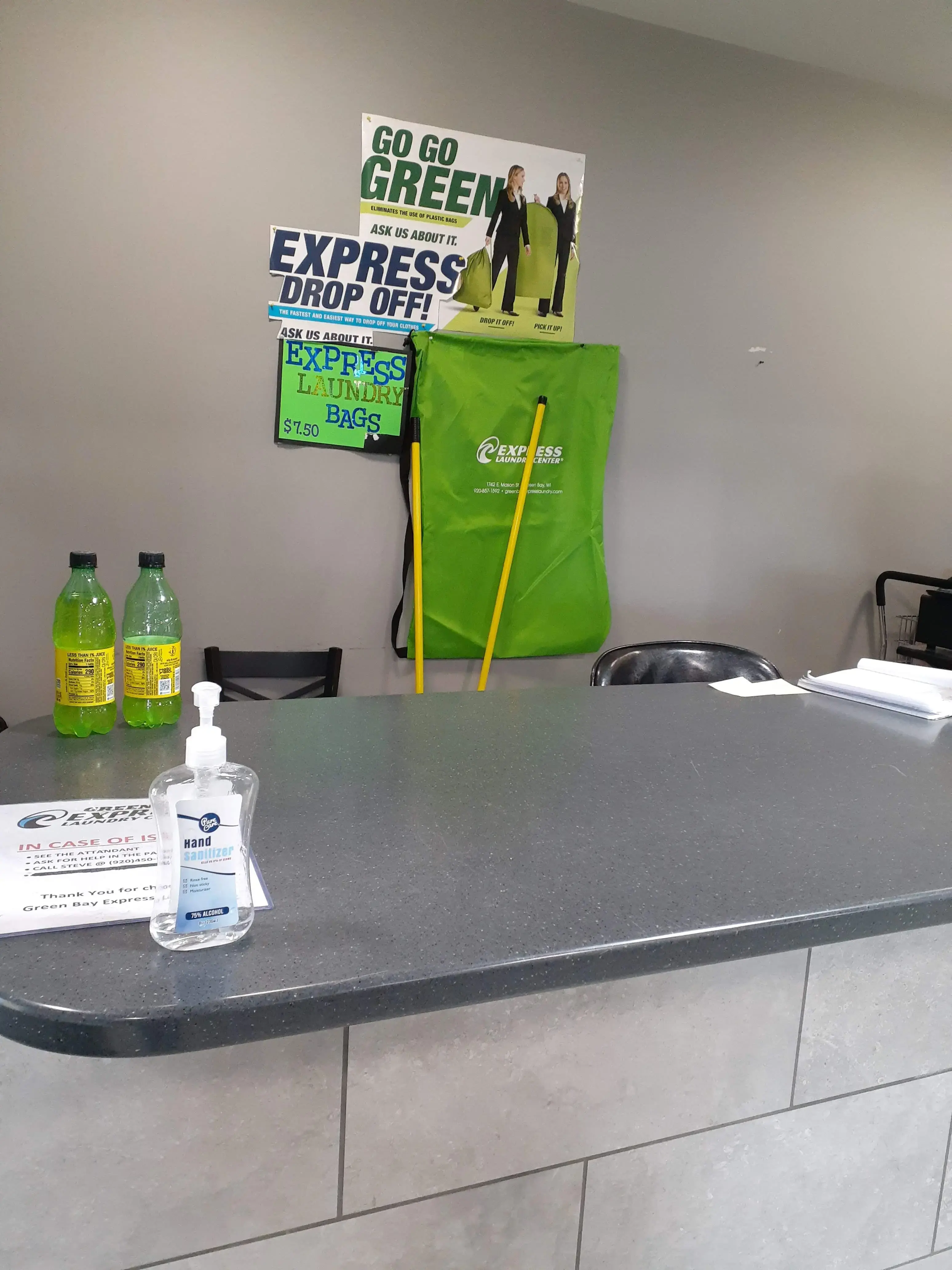 Green Bay Express Laundromat Laundry Center - Image 8