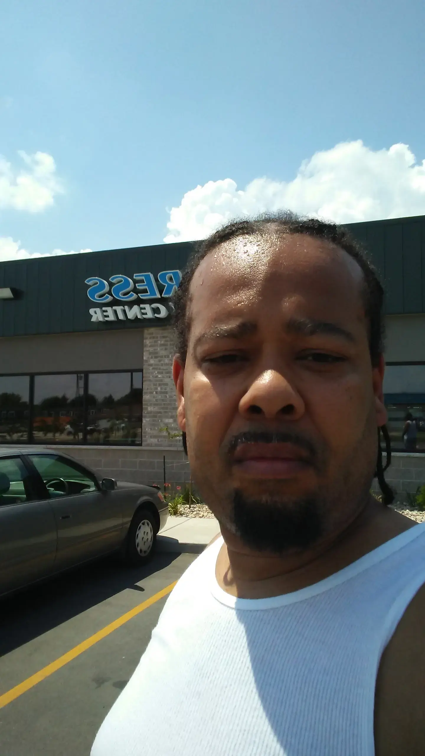 Green Bay Express Laundromat Laundry Center thumbnail 13