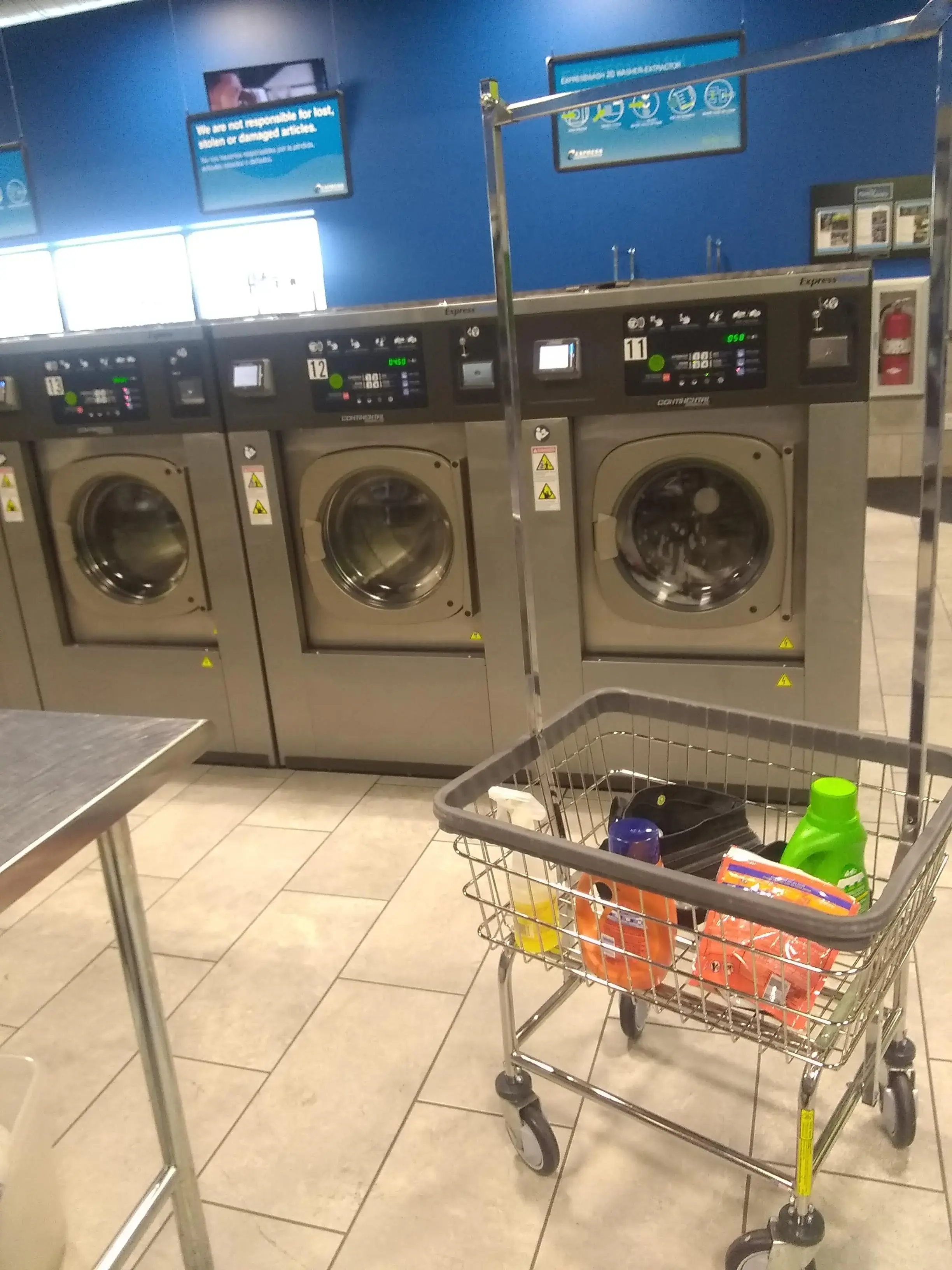 Green Bay Express Laundromat Laundry Center - Image 14