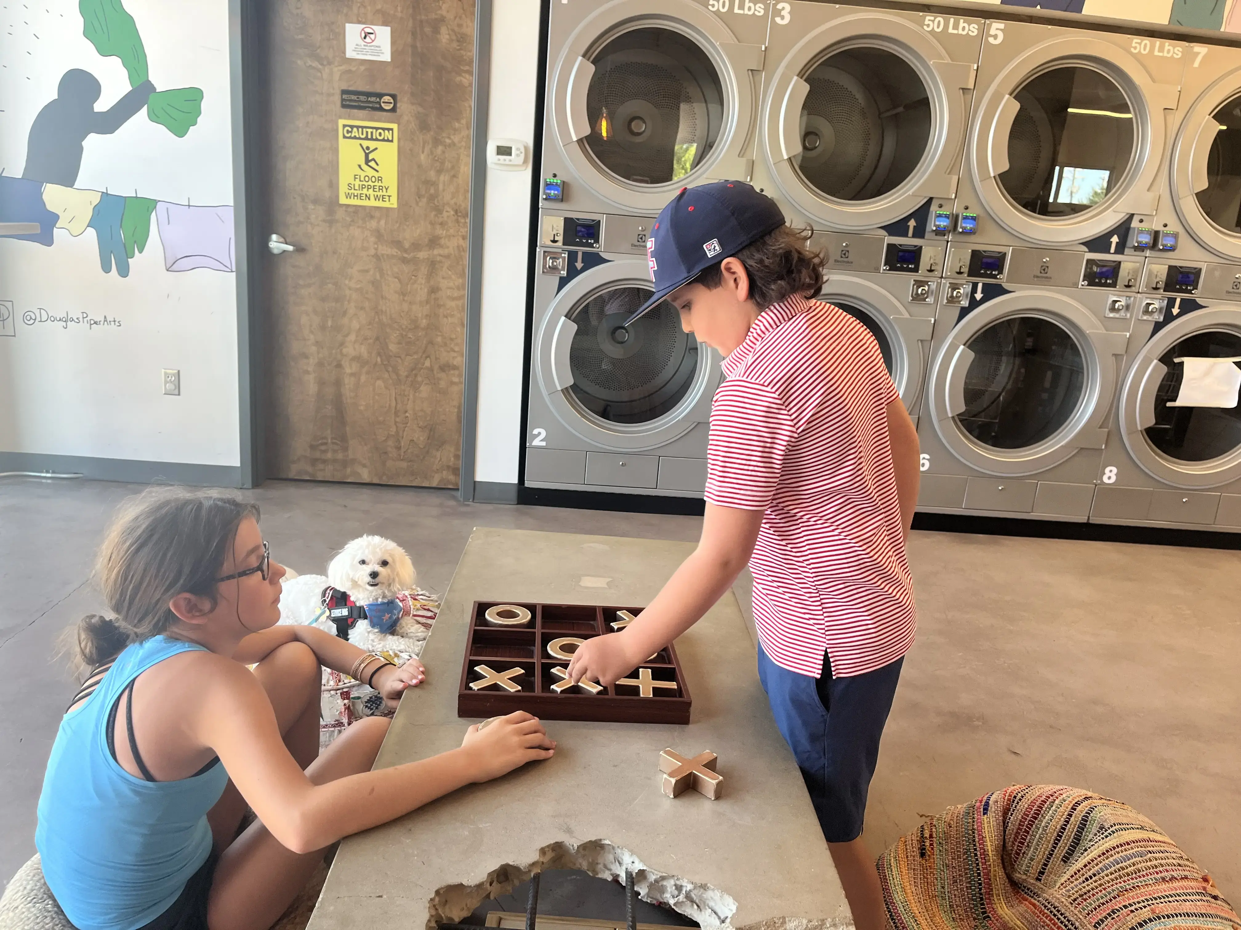 Green Laundry Lounge - Image 10