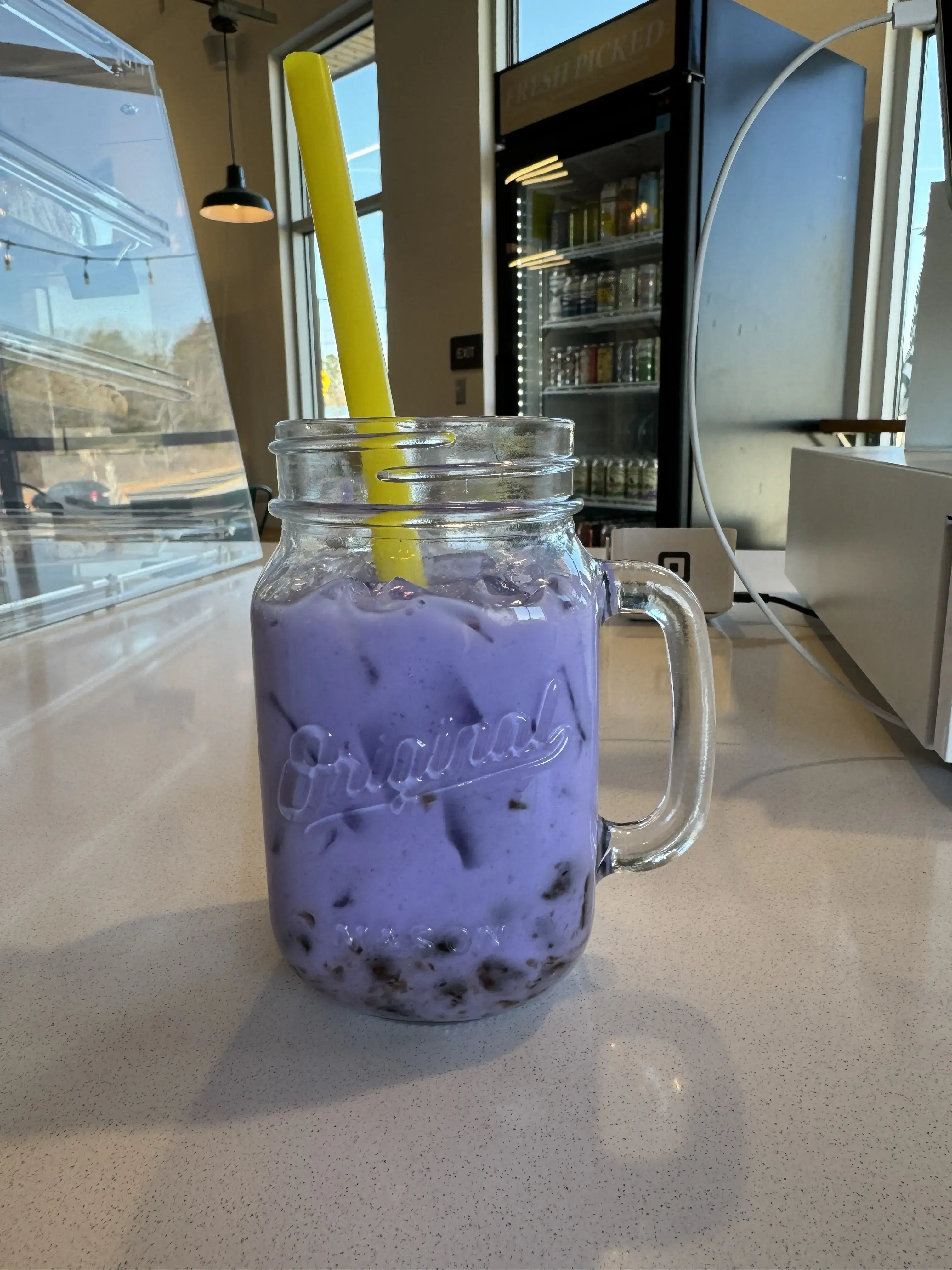 Green Laundry Lounge - Image 16