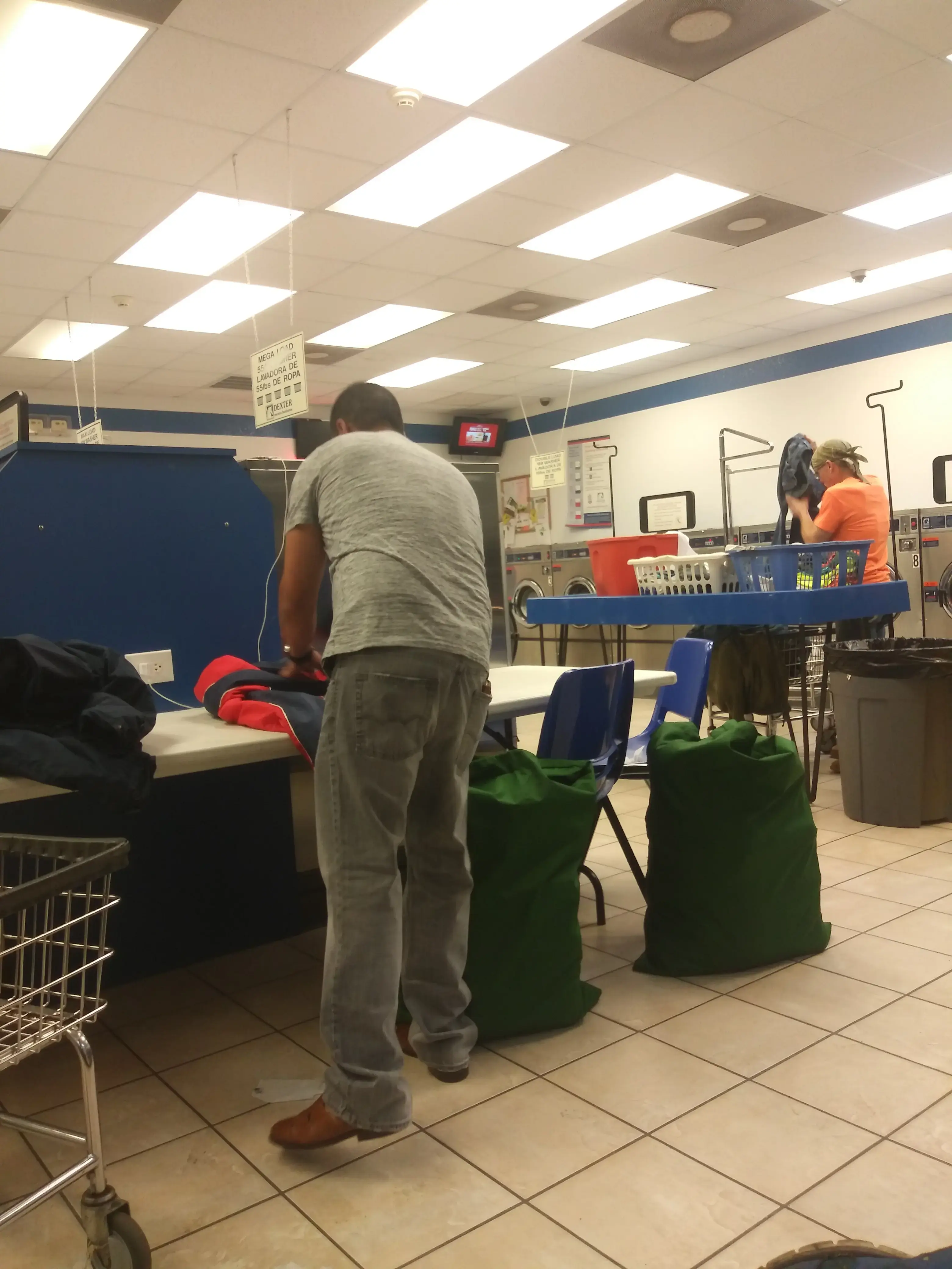 Green Plaza Coin Laundry location