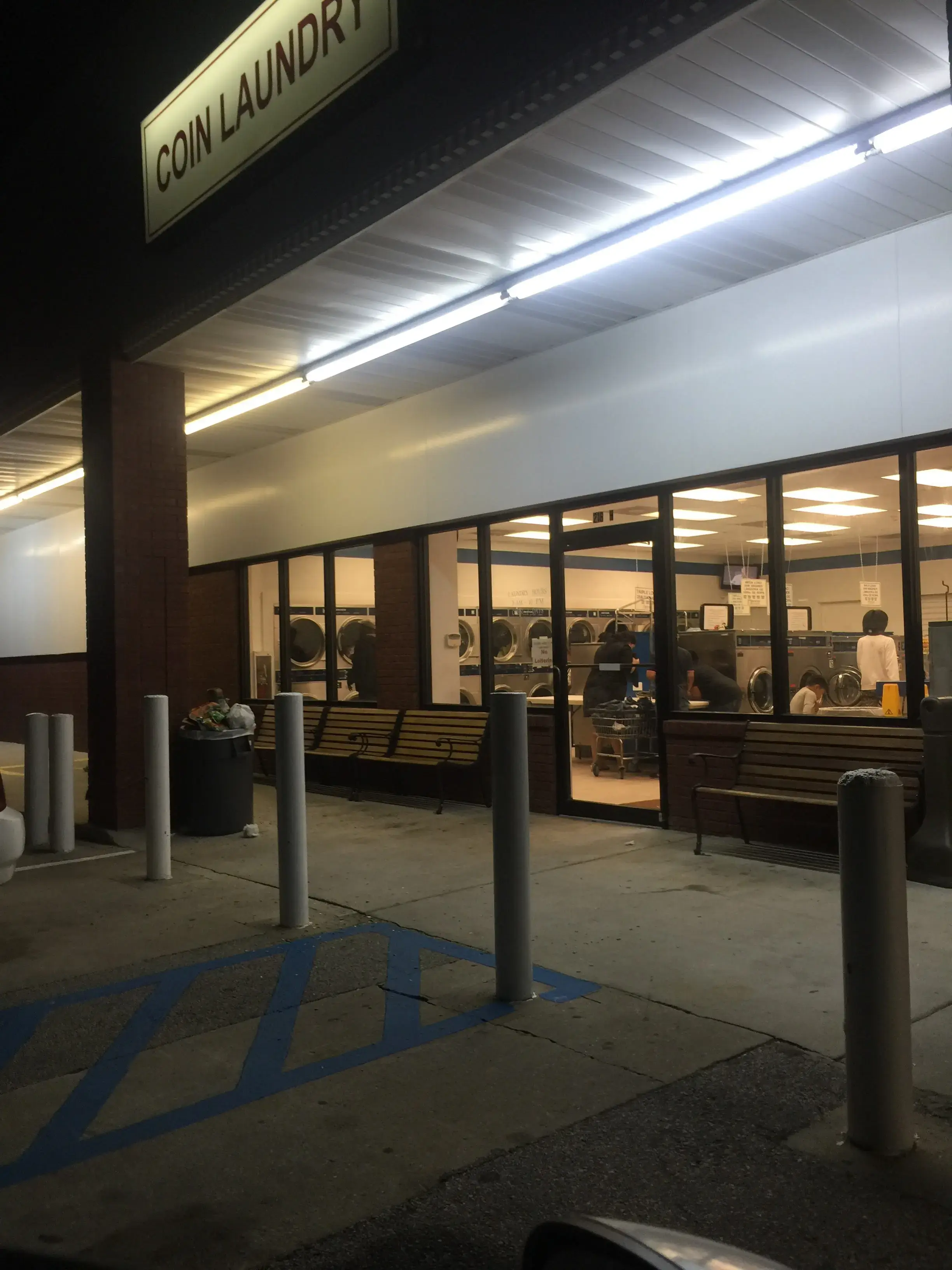 Green Plaza Coin Laundry - Image 3