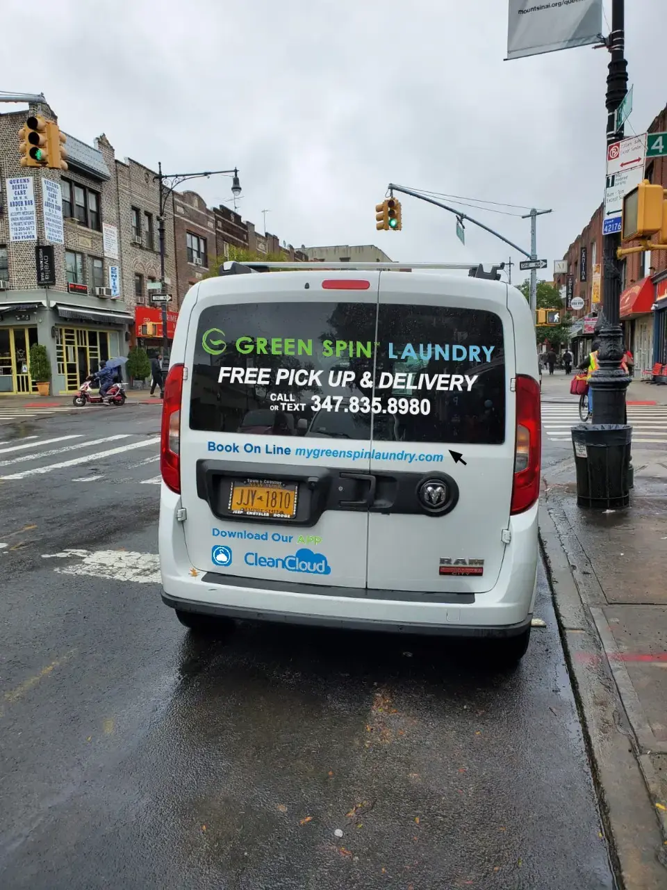Green Spin Laundry & Dry Cleaners thumbnail 13