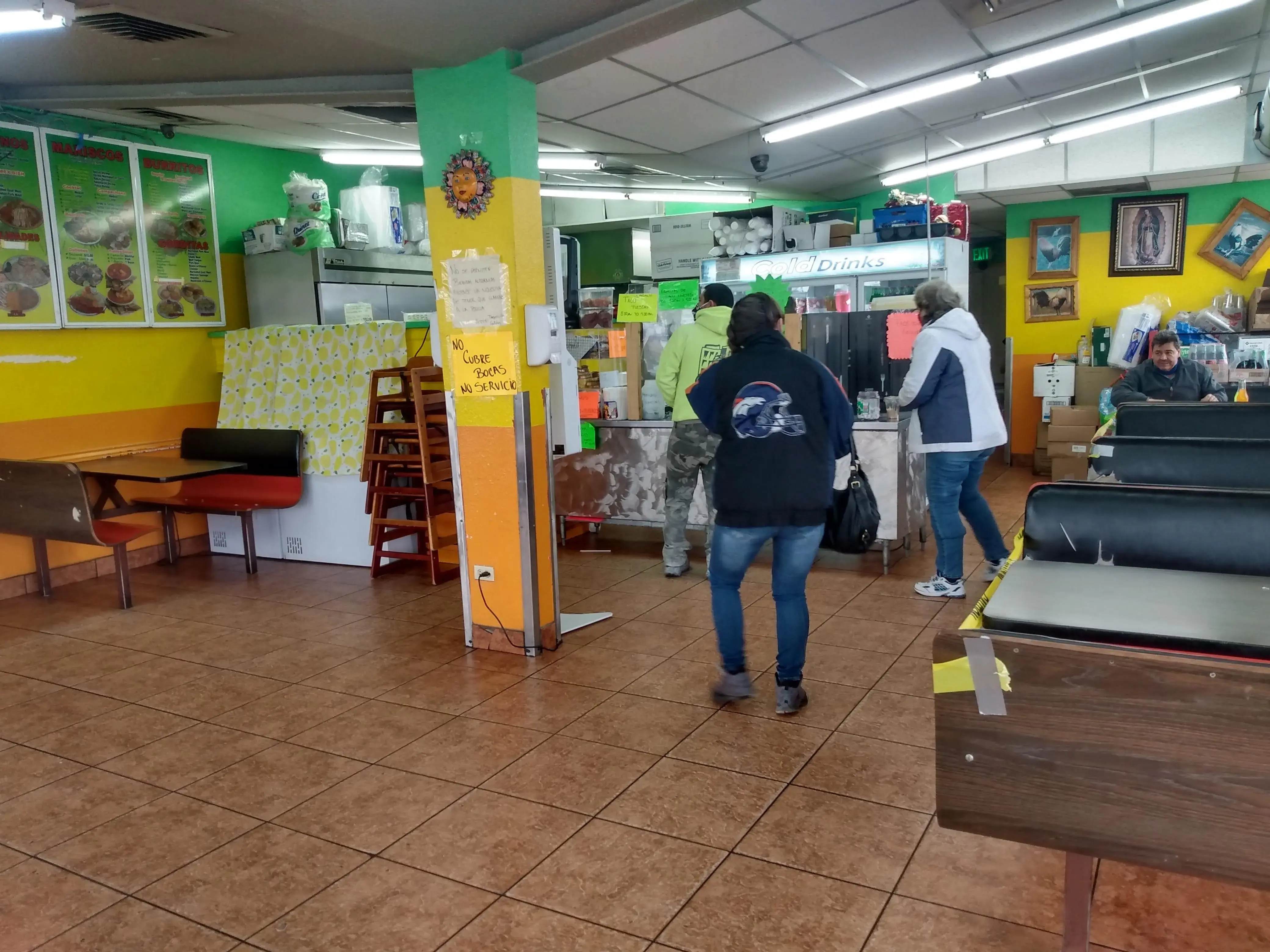 Greenbriar Coin Laundry and Wash Dry Fold Drop Off Service - Image 8