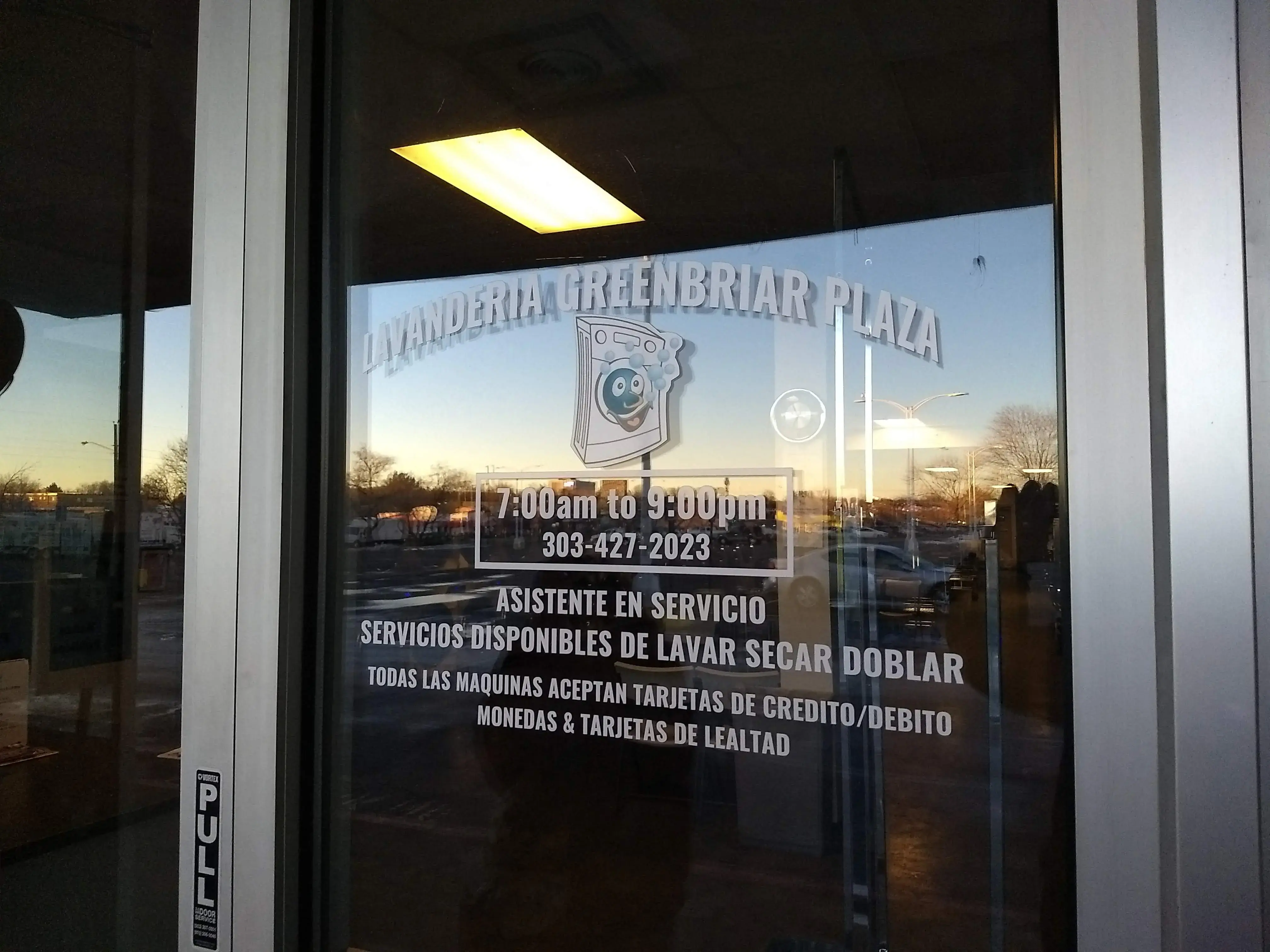 Greenbriar Coin Laundry and Wash Dry Fold Drop Off Service - Image 12