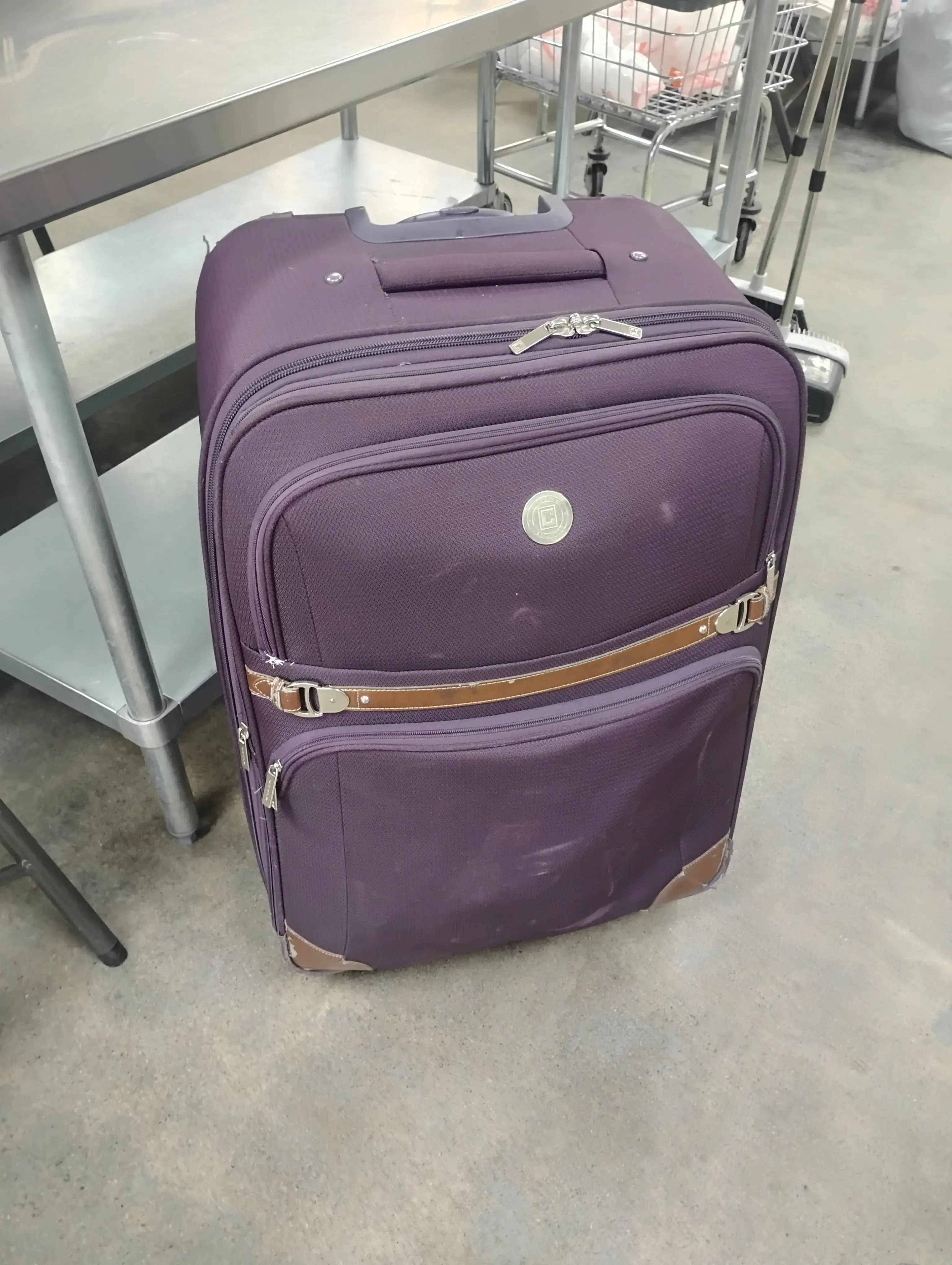 Greenbriar Coin Laundry and Wash Dry Fold Drop Off Service - Image 9