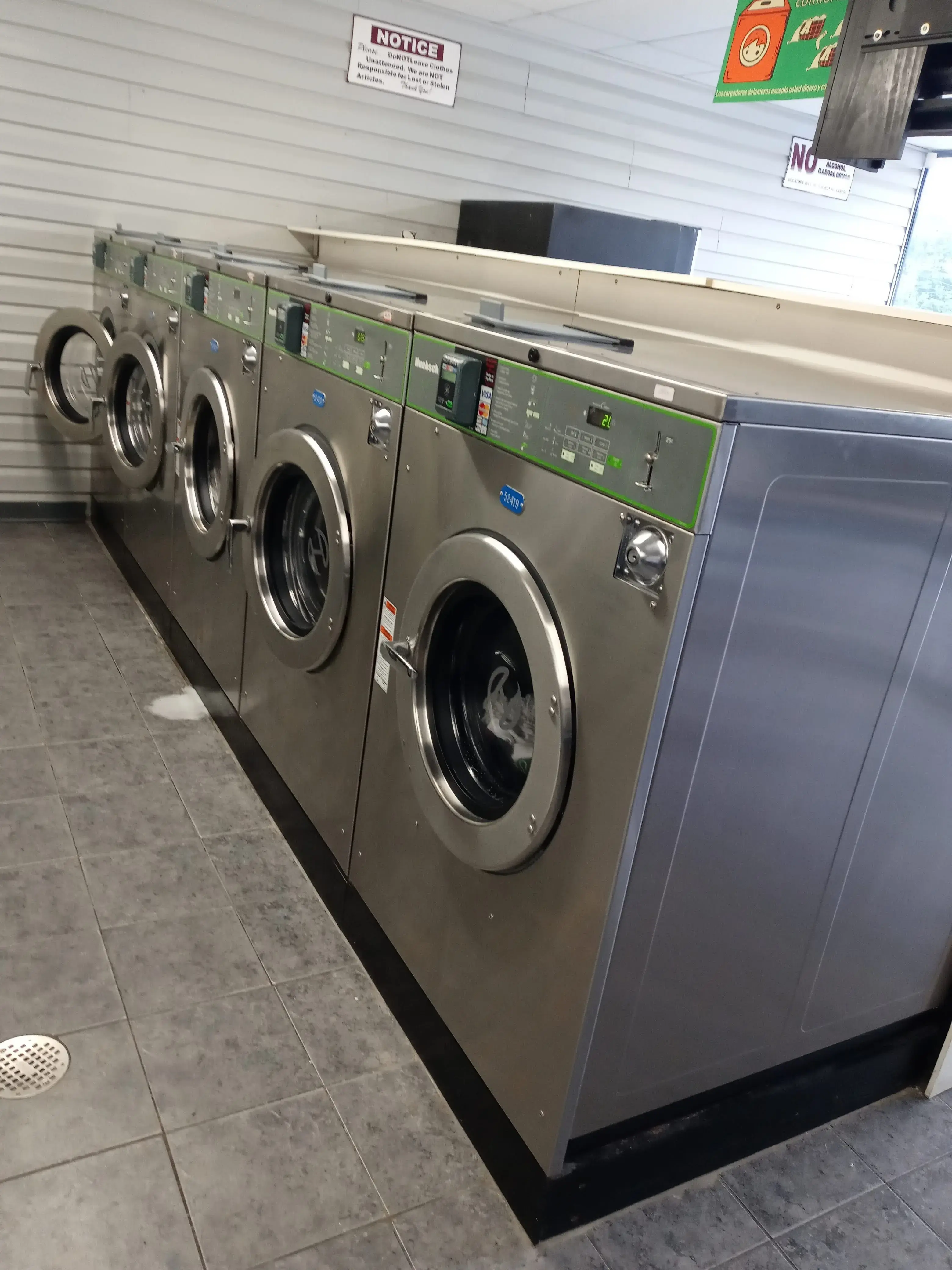 Greensboro Laundry Land Laundromat thumbnail 13