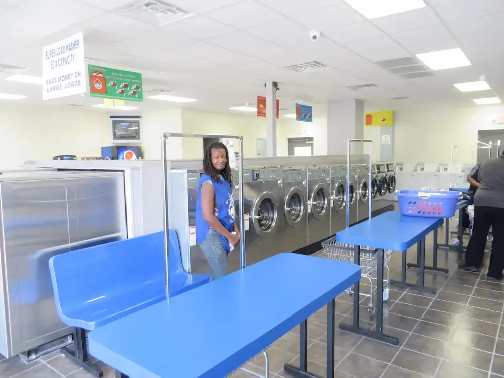 Greenville Laundry Land Laundromat - Image 1