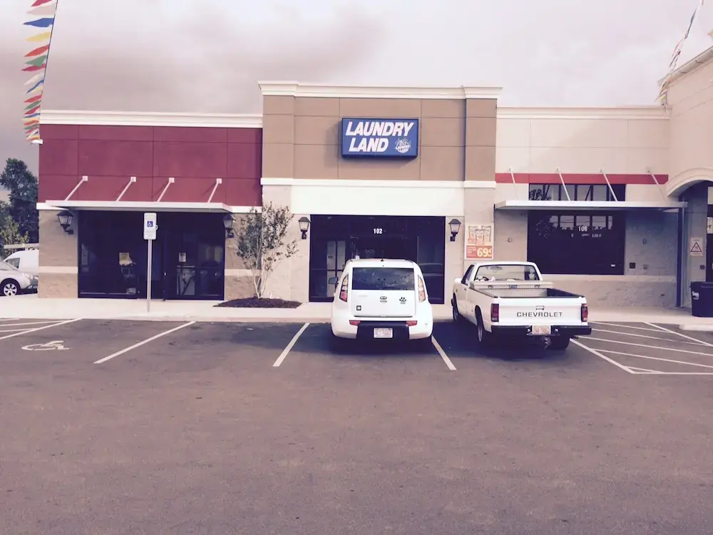 Greenville Laundry Land Laundromat - Image 2
