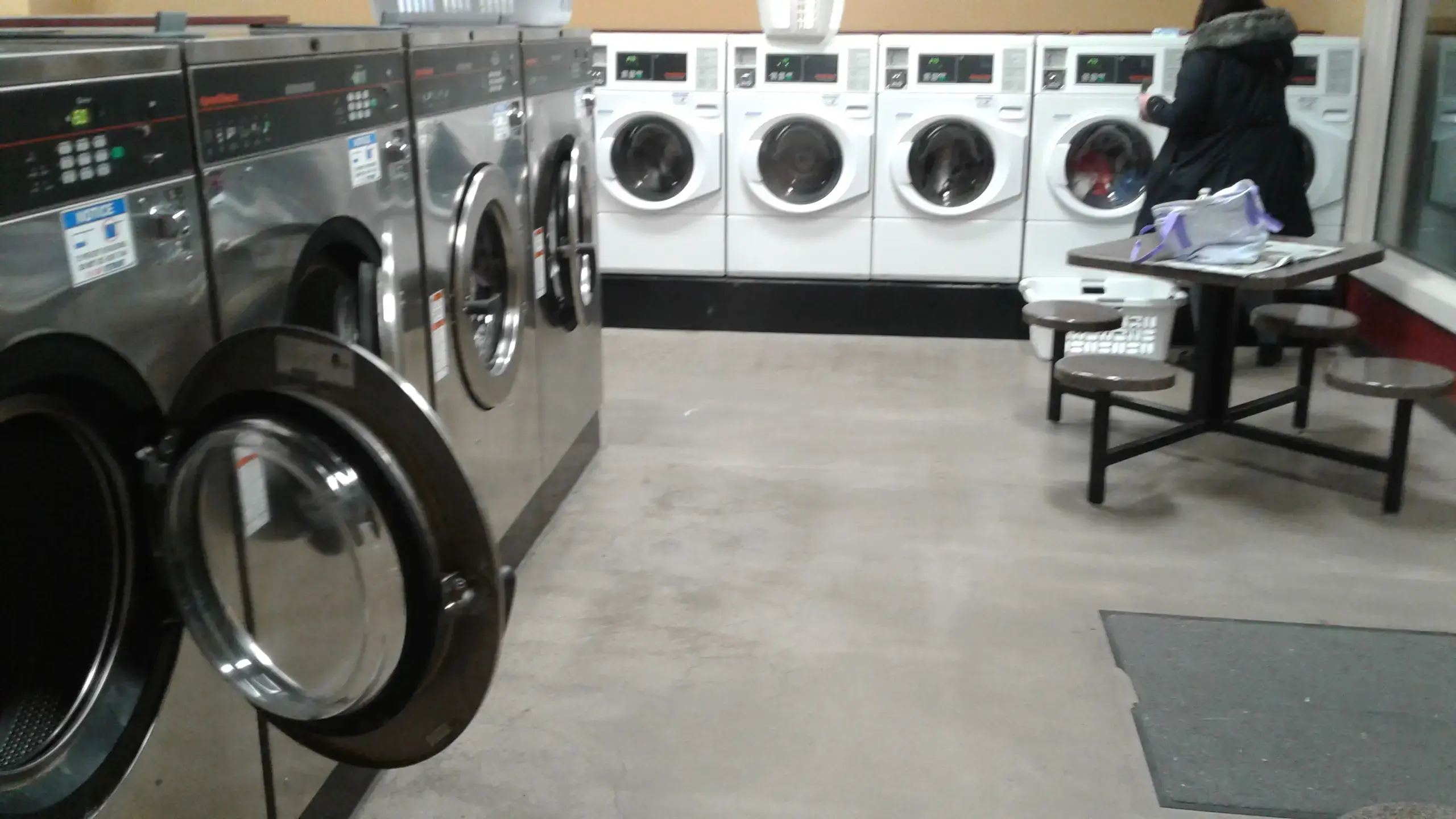 Greers Laundry Center thumbnail 11