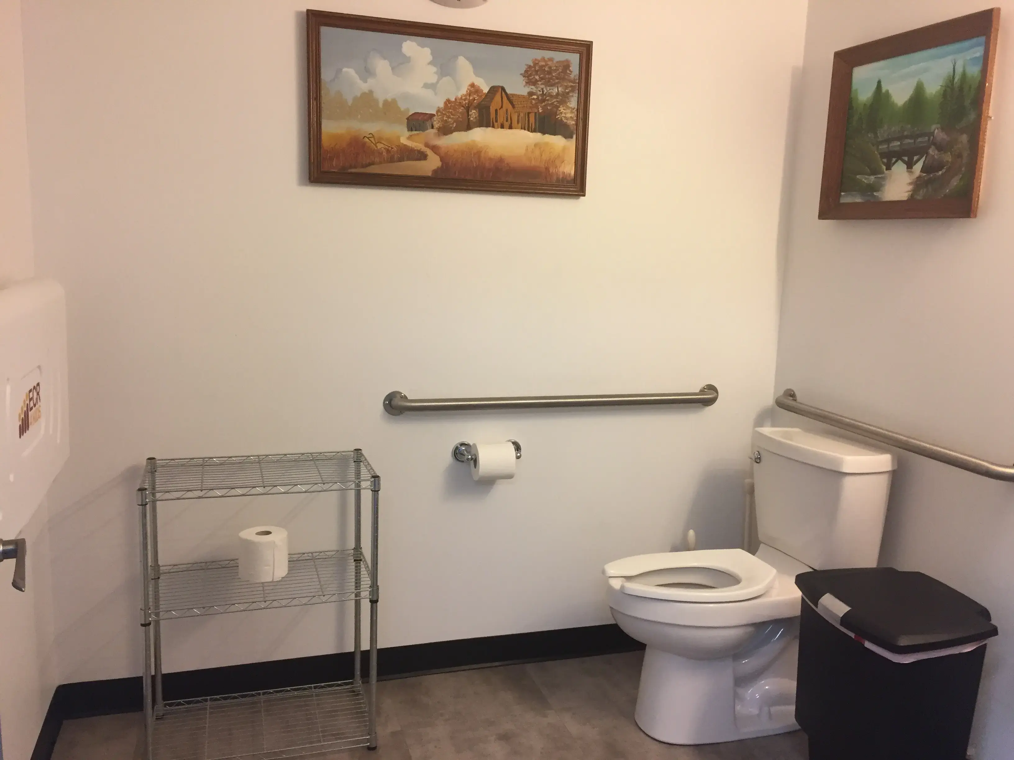 Greer’s Milton Laundromat thumbnail 5