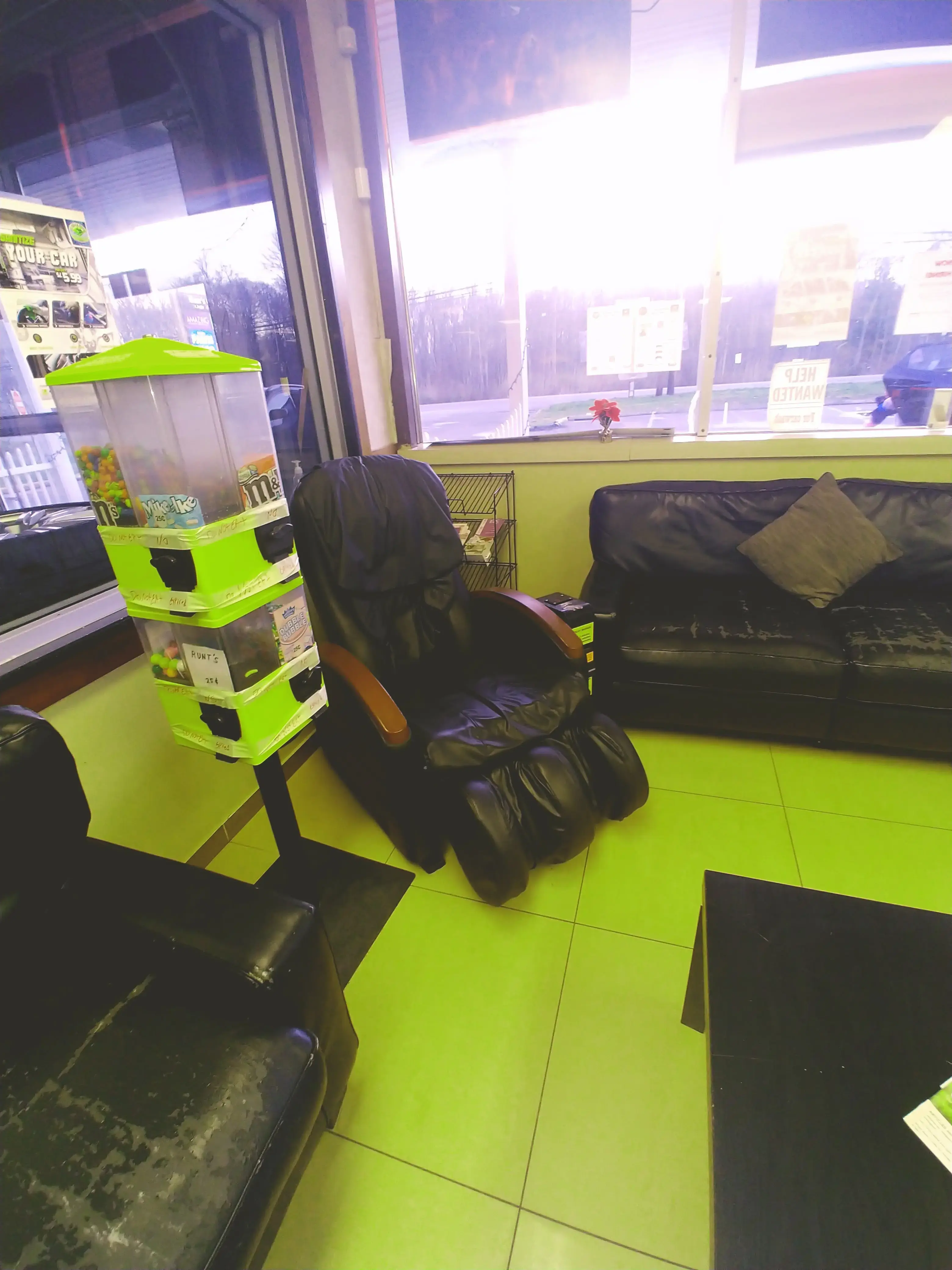Groton Laundromat thumbnail 12