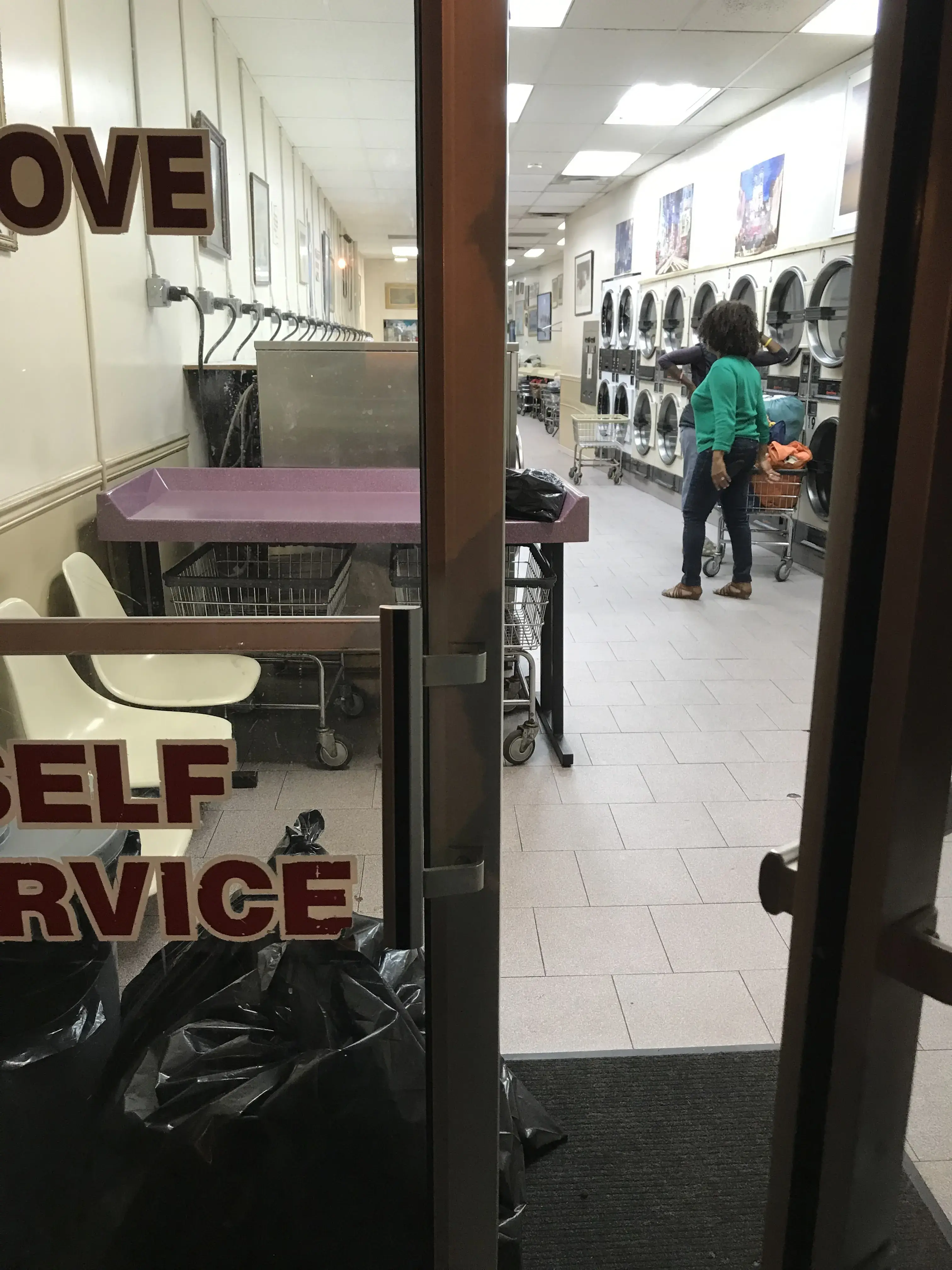 Grove Laundromat thumbnail 2