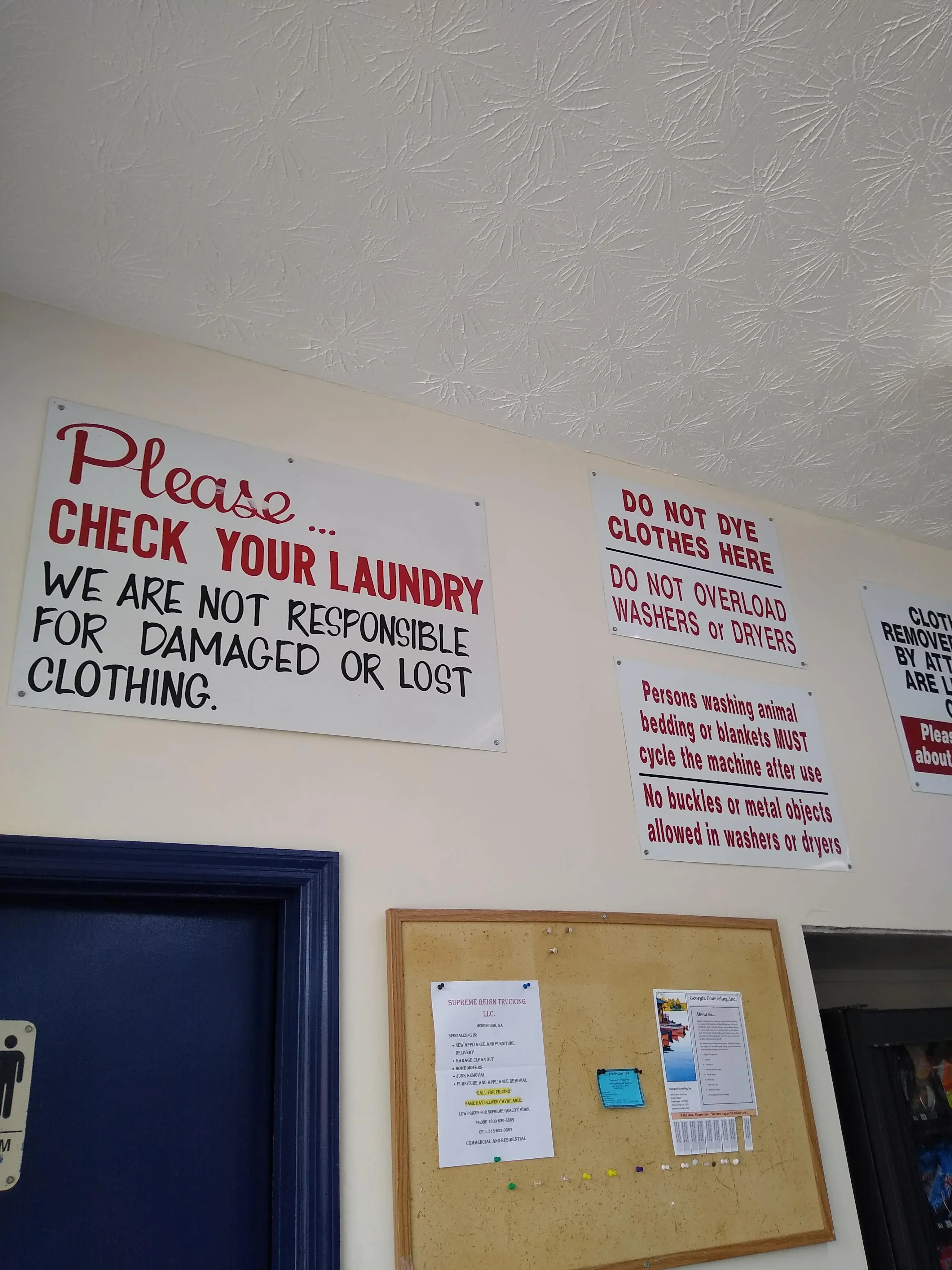 Gulf Breeze Coin Laundry - Image 15