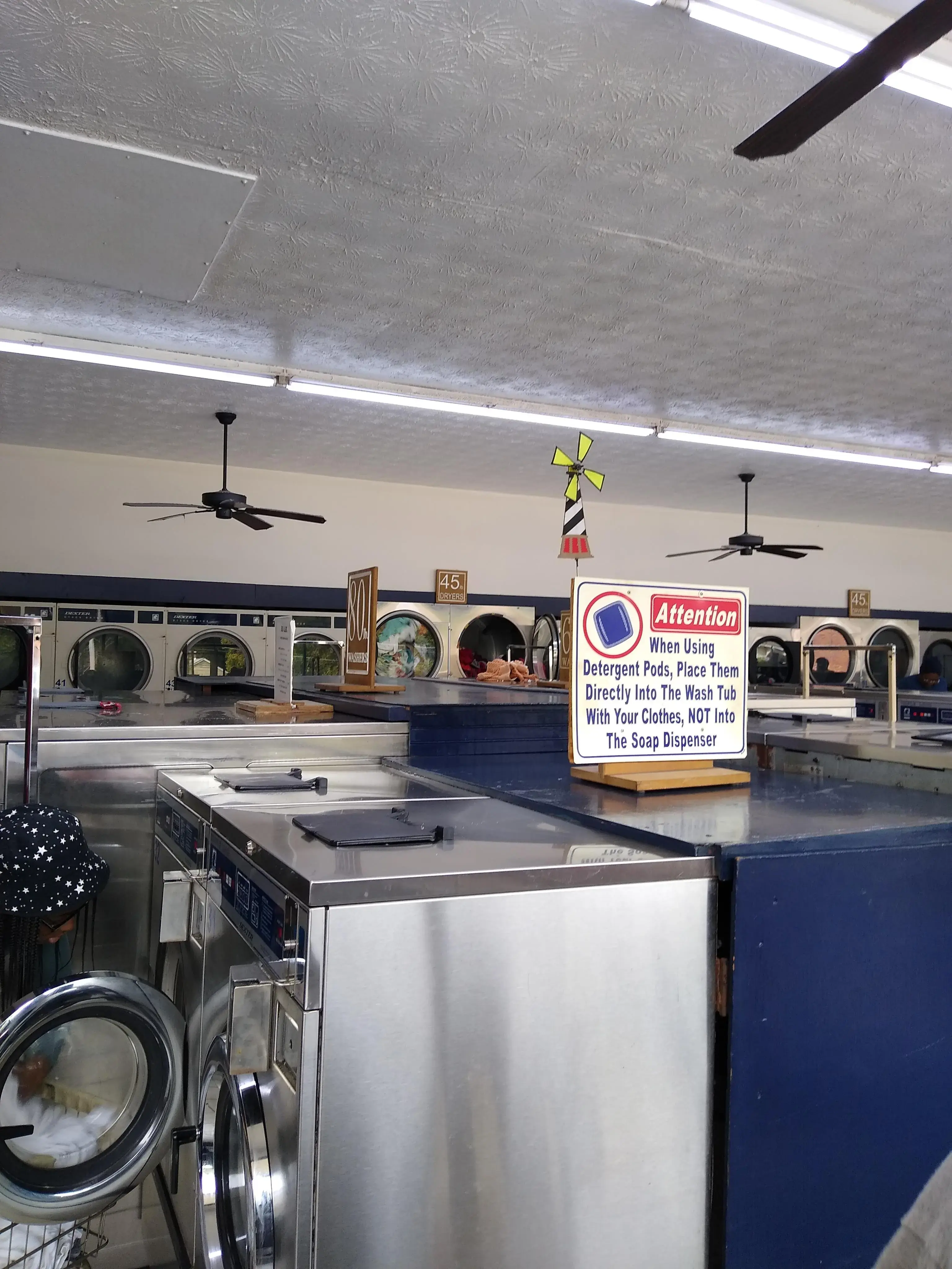Gulf Breeze Coin Laundry - Image 20