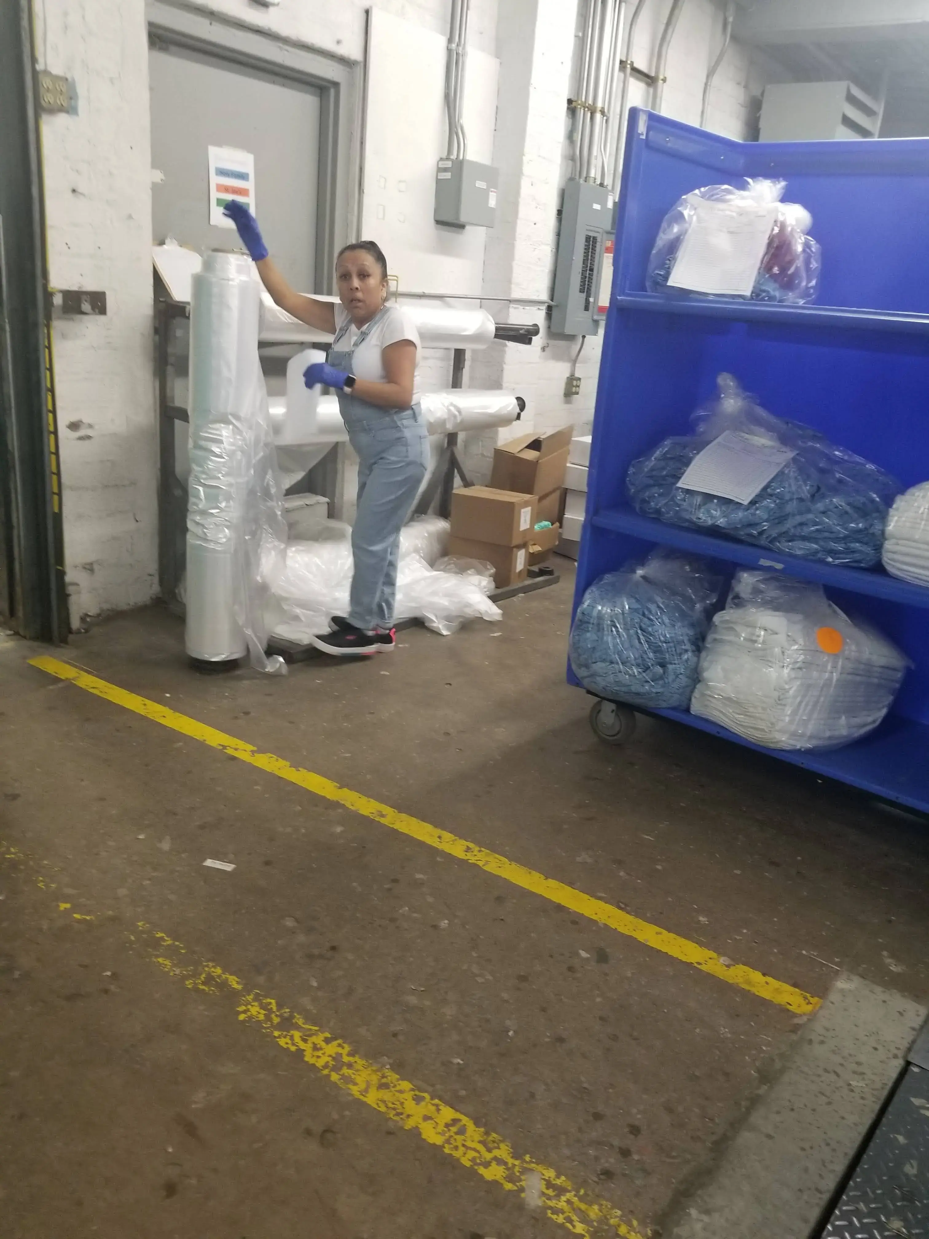 Gunderson Uniform & Linen Rental - Image 12