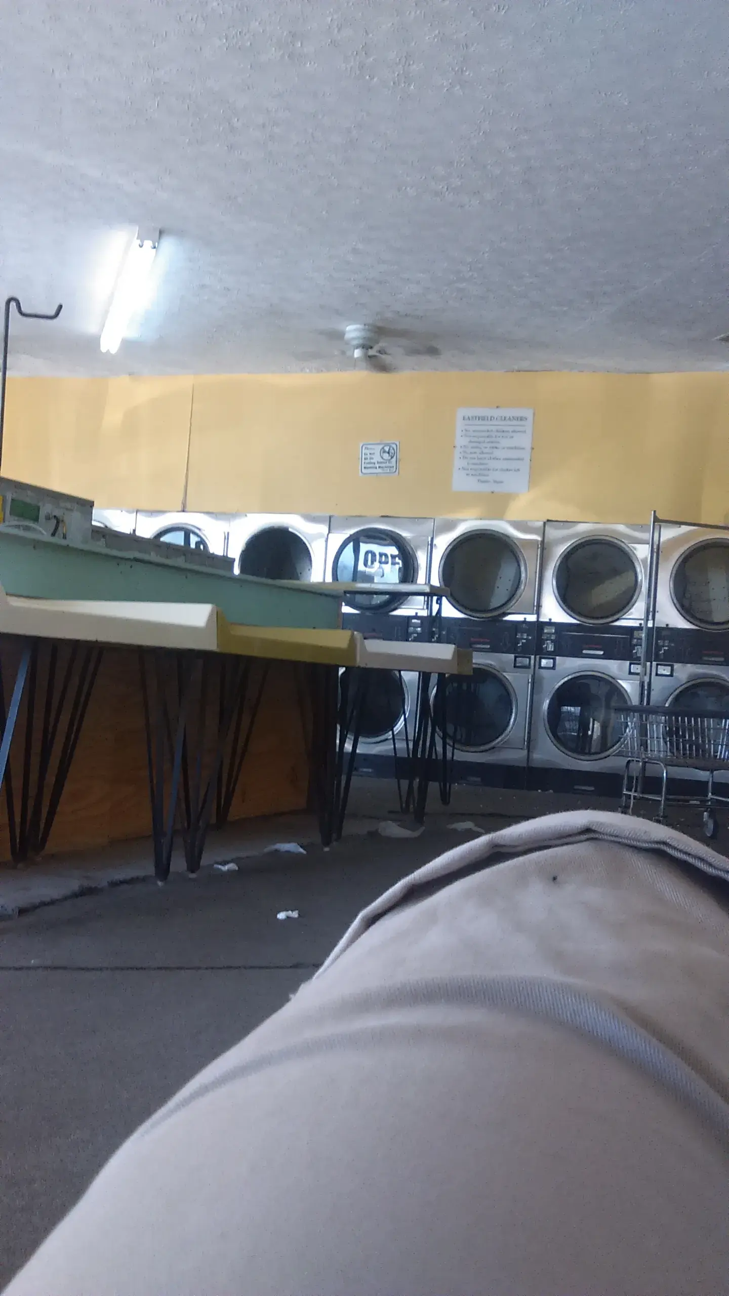 H & H Coin Laundry thumbnail 7