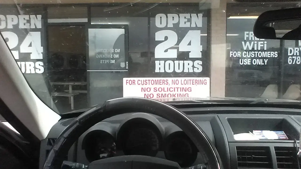 H & H Coin Laundry thumbnail 5