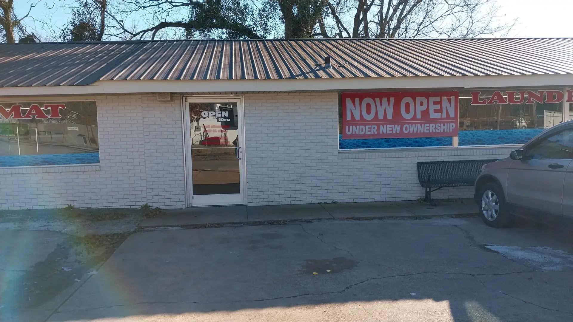H & H Laundry Mat thumbnail 4