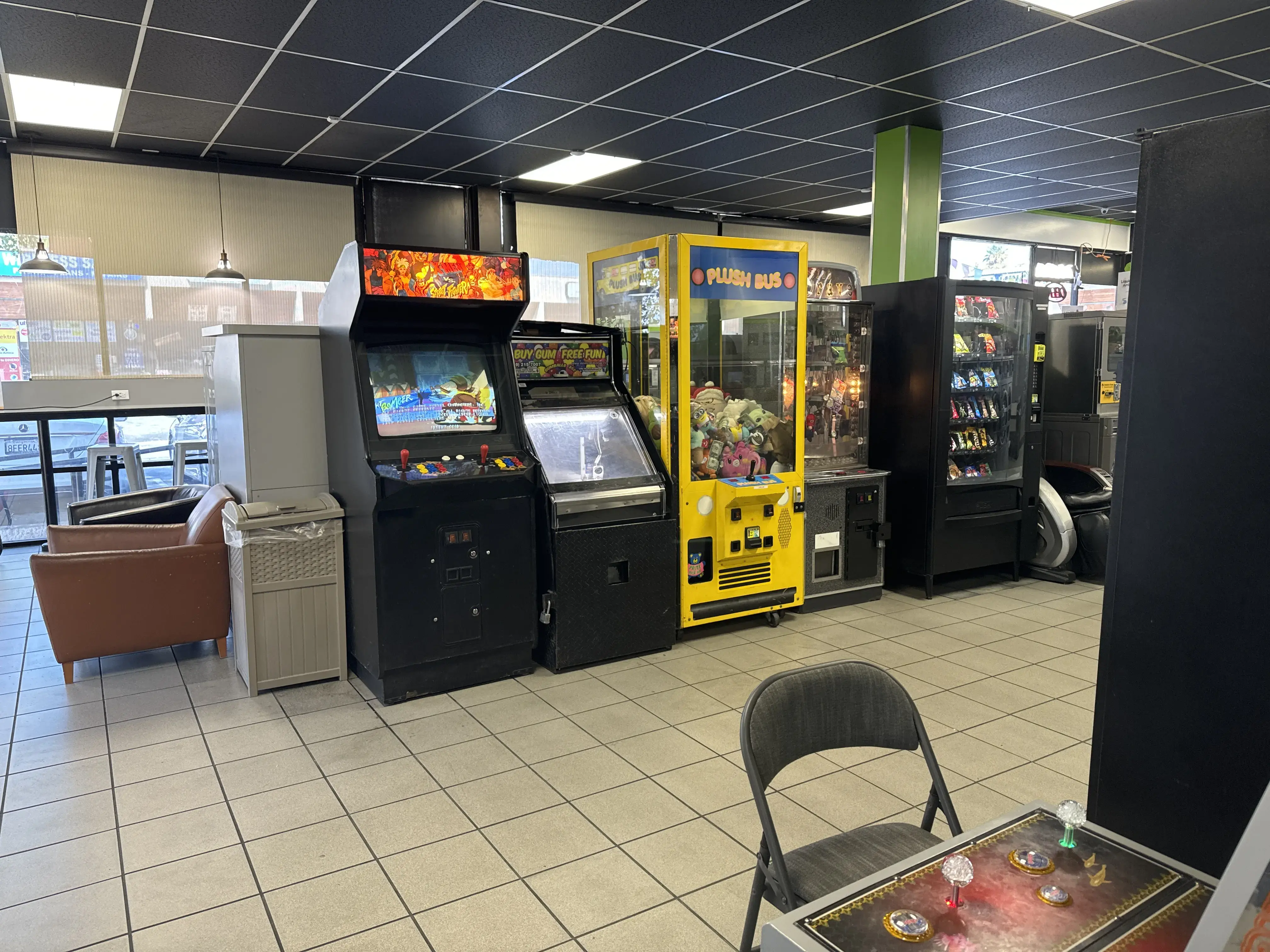 Half Price Laundromat - Image 10