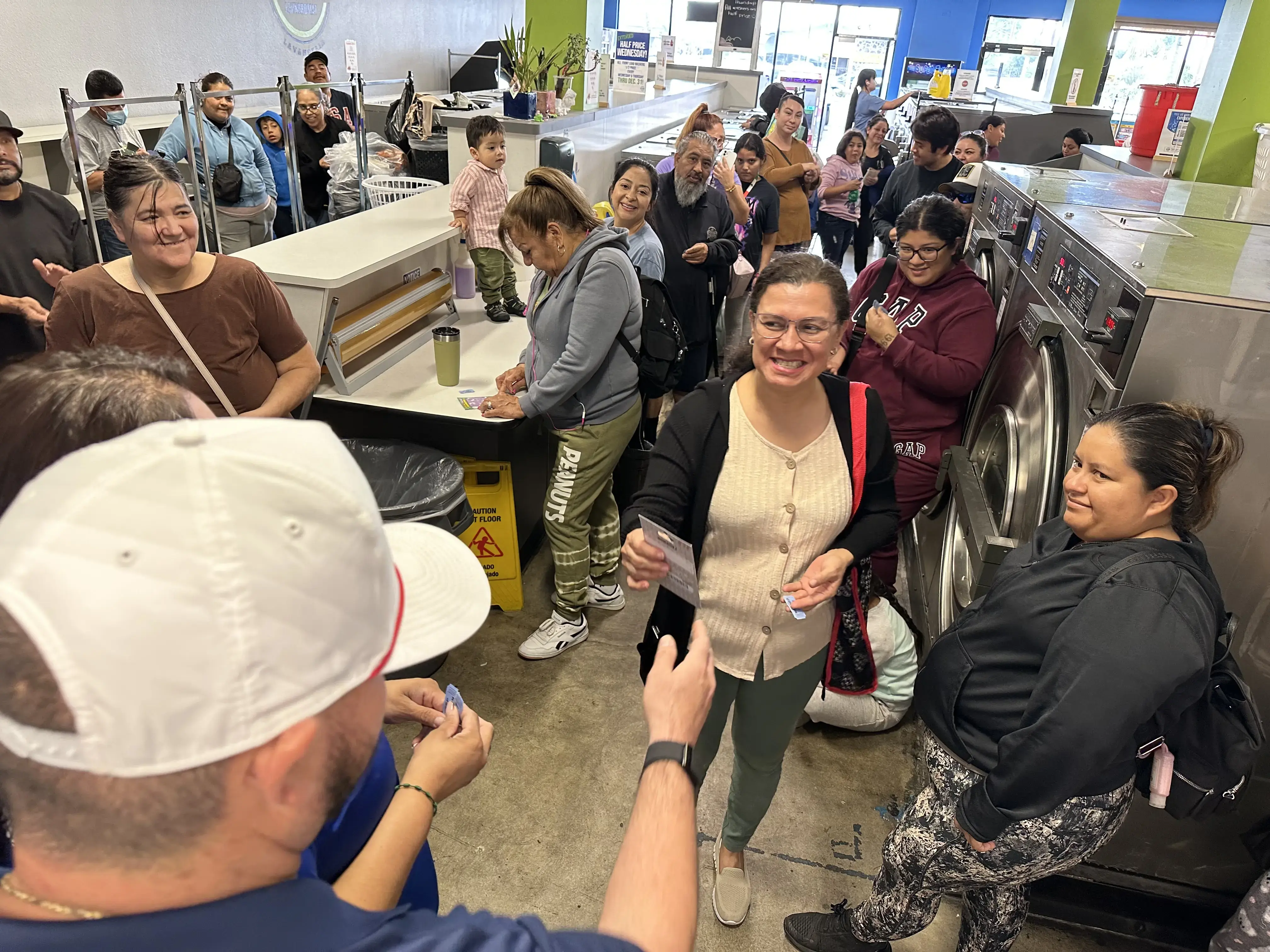 Half Price Laundromat - Image 13