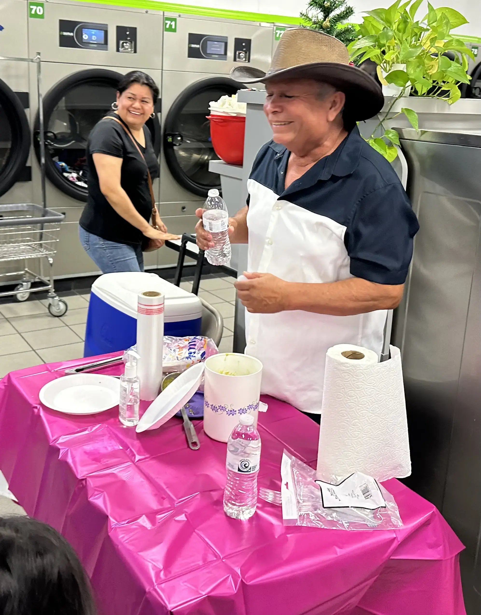 Half Price Laundromat - Image 10