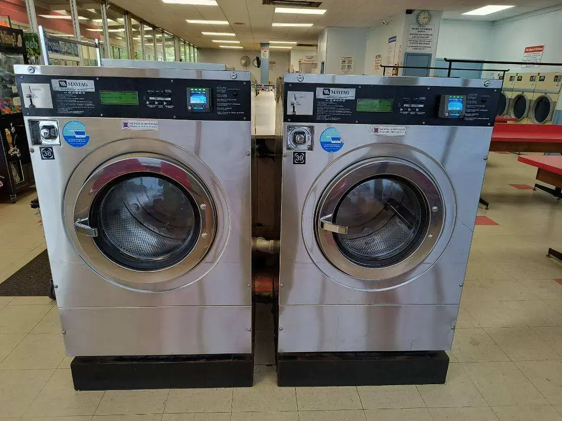 Halls Coin Laundry - Knoxville - Image 1