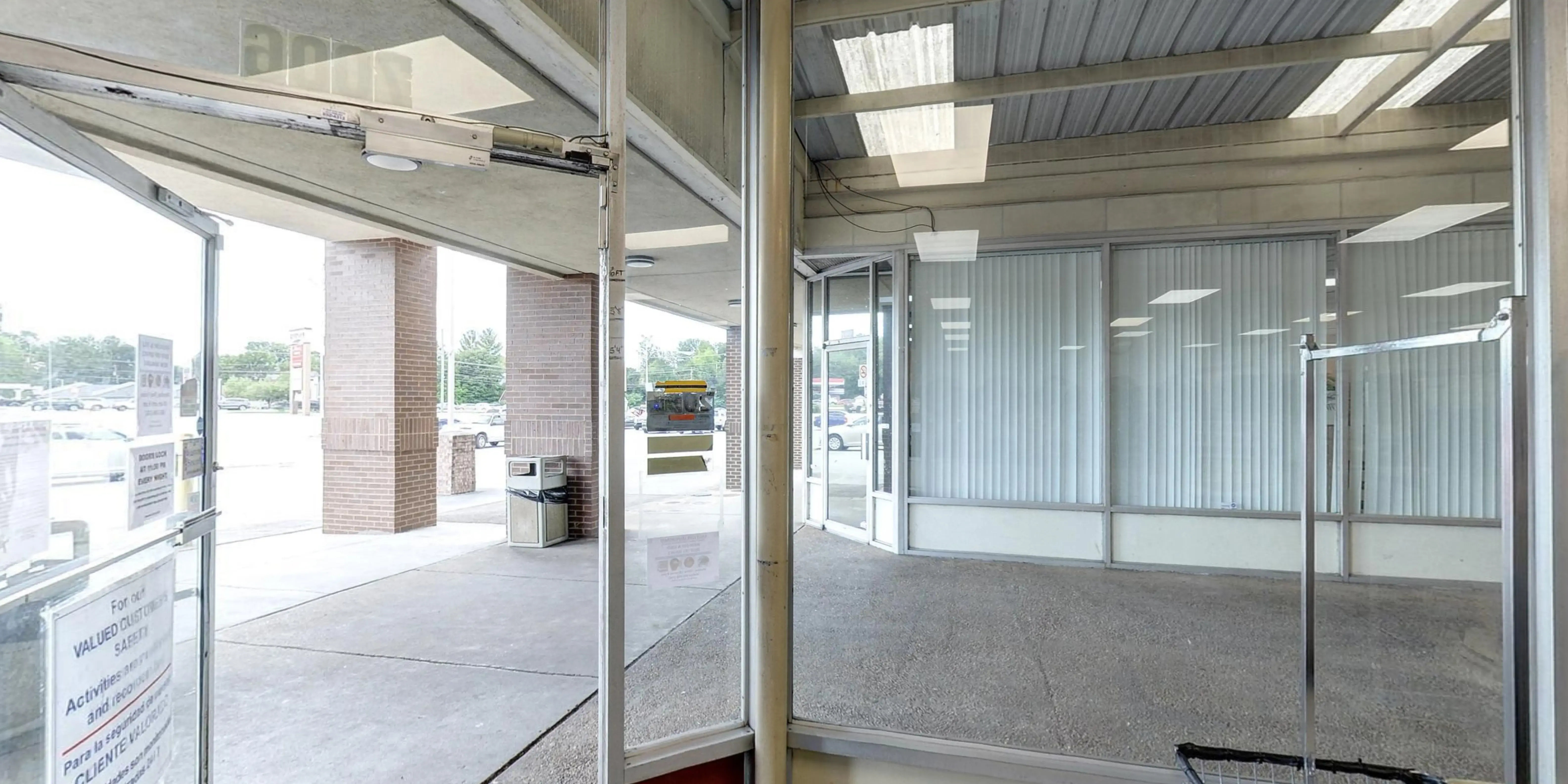 Halls Coin Laundry - Knoxville thumbnail 17