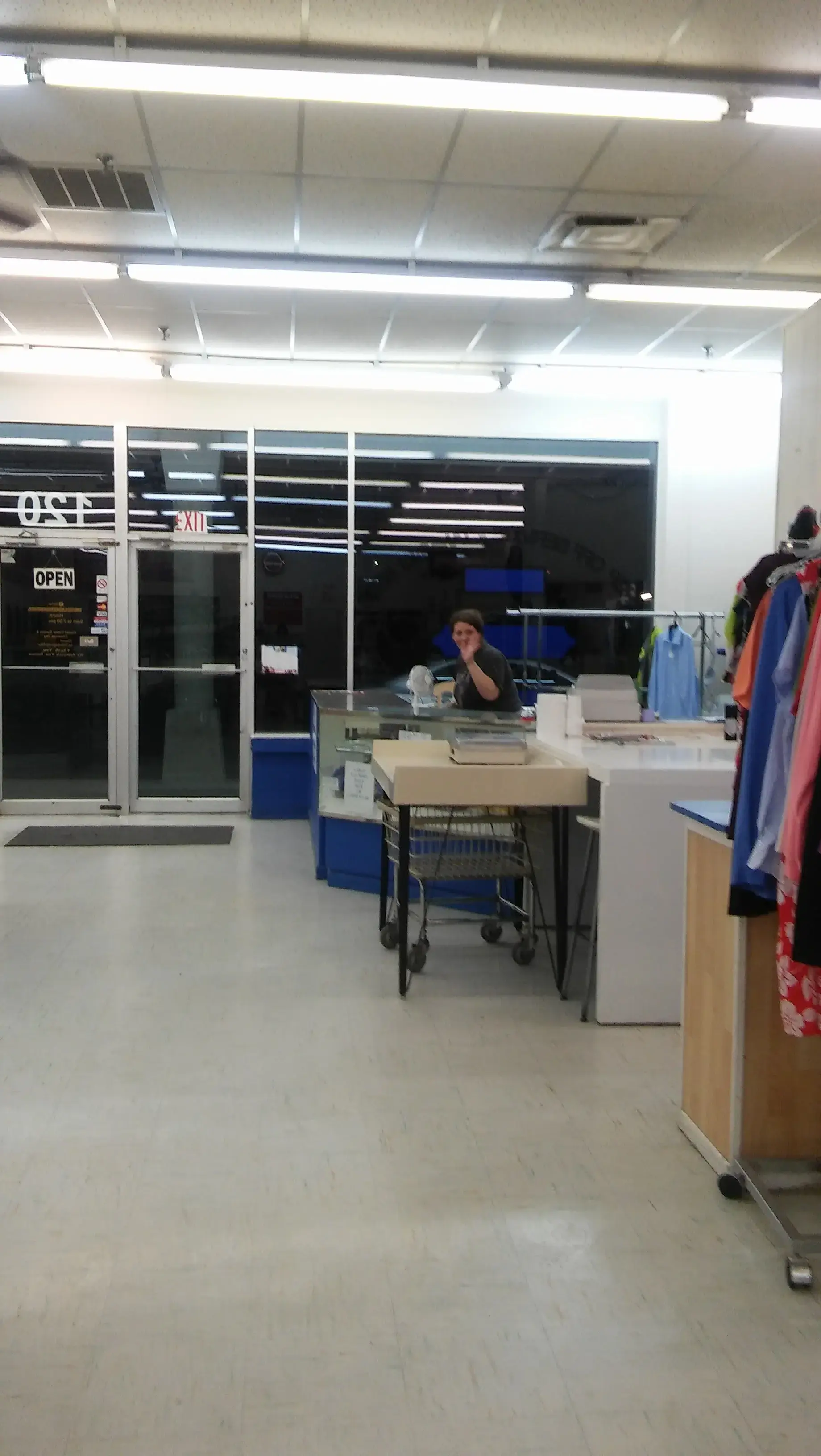 Halls Maytag Laundry Winchester location