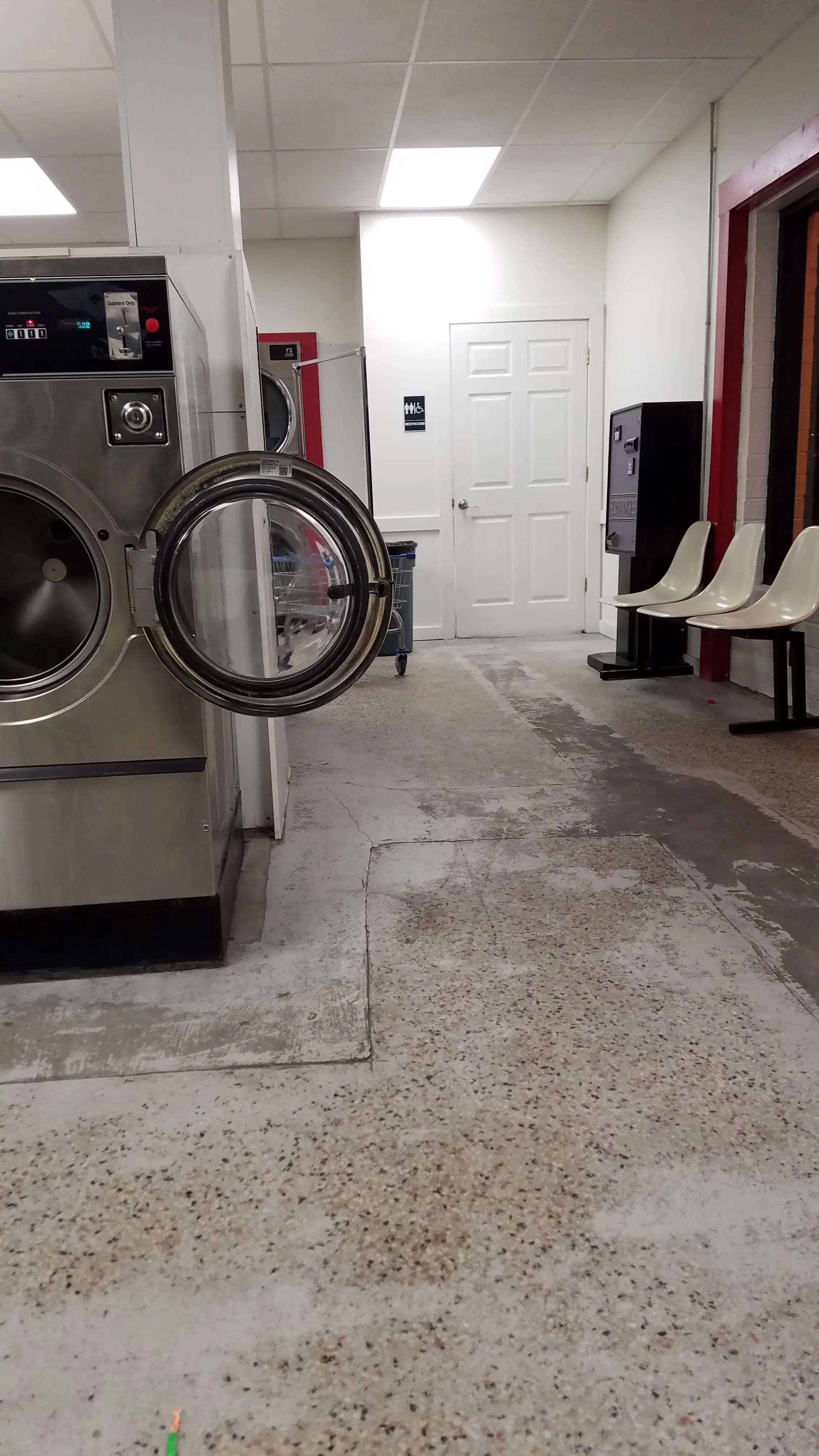 Hamlet Laundromat thumbnail 5