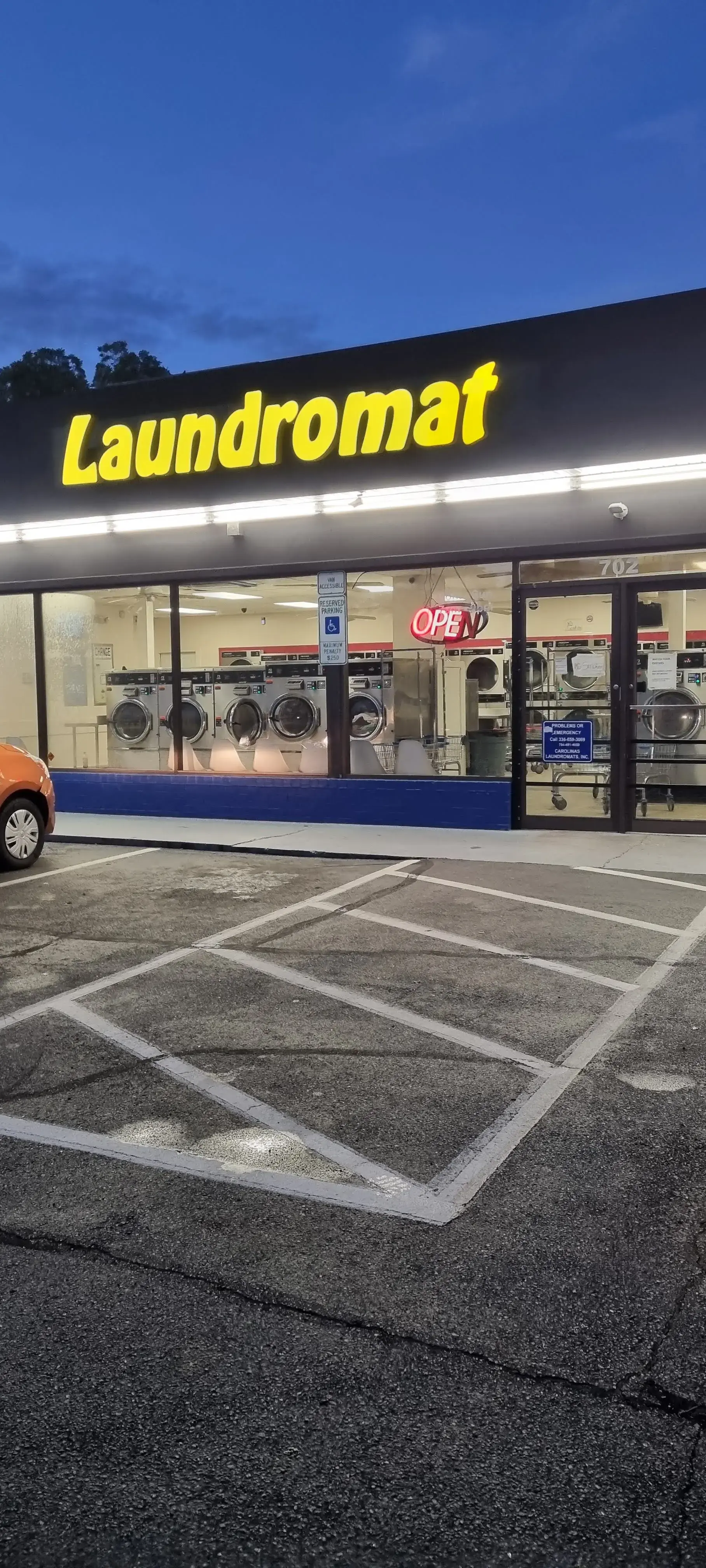 Hamlet Laundromat - Image 13