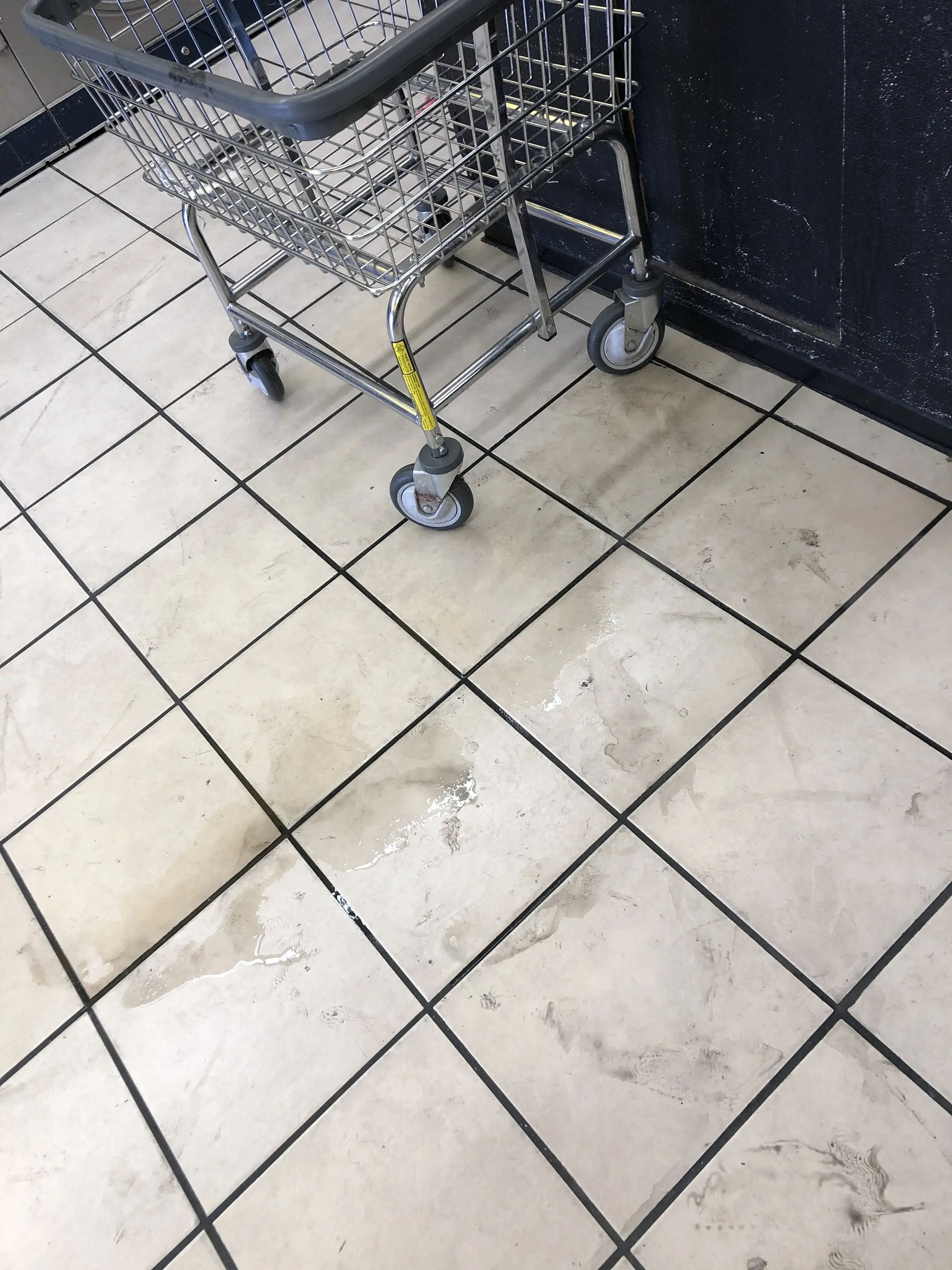 Hanania Coin Laundry thumbnail 5