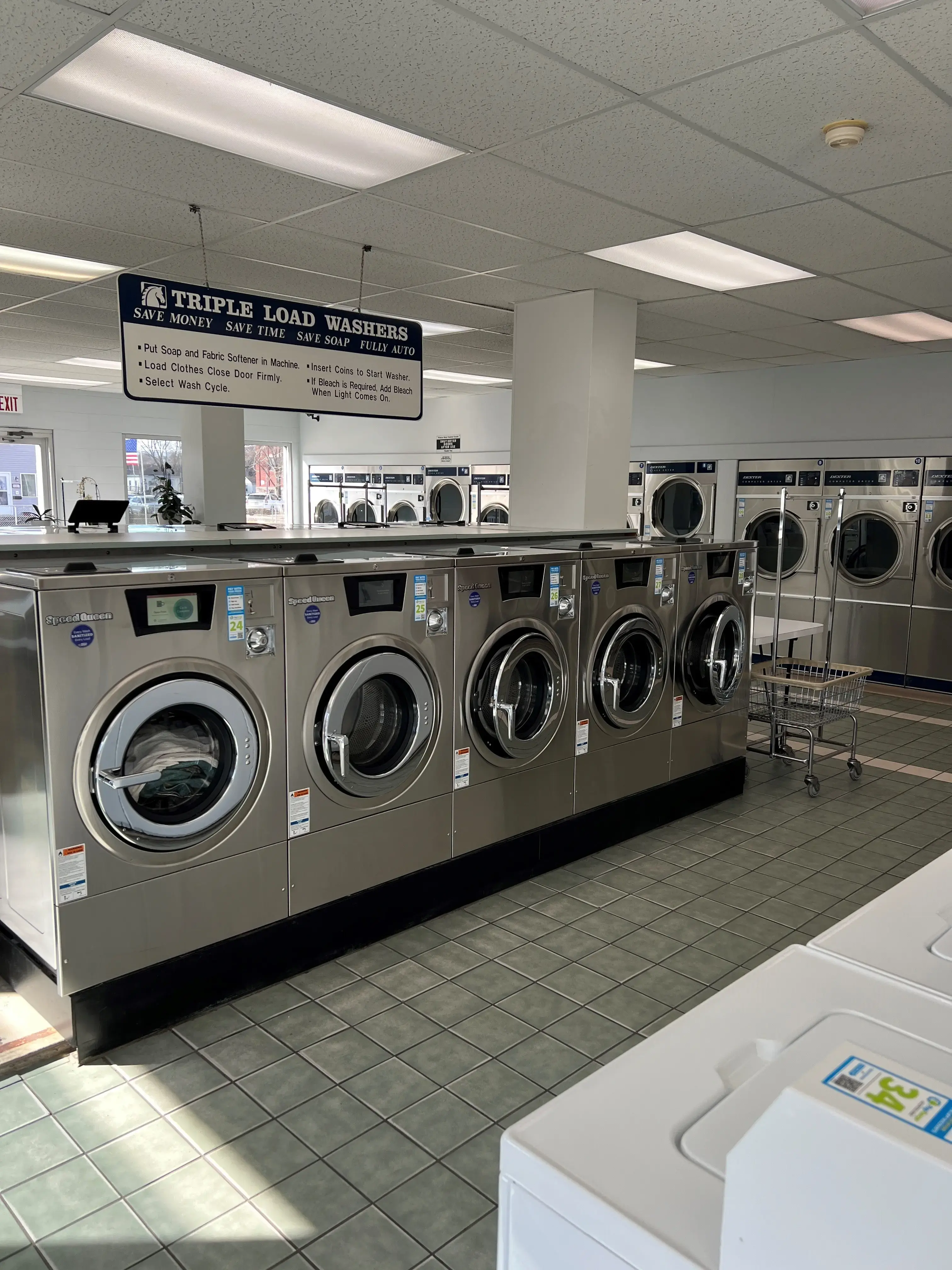 Handy Wash Laundromat thumbnail 2
