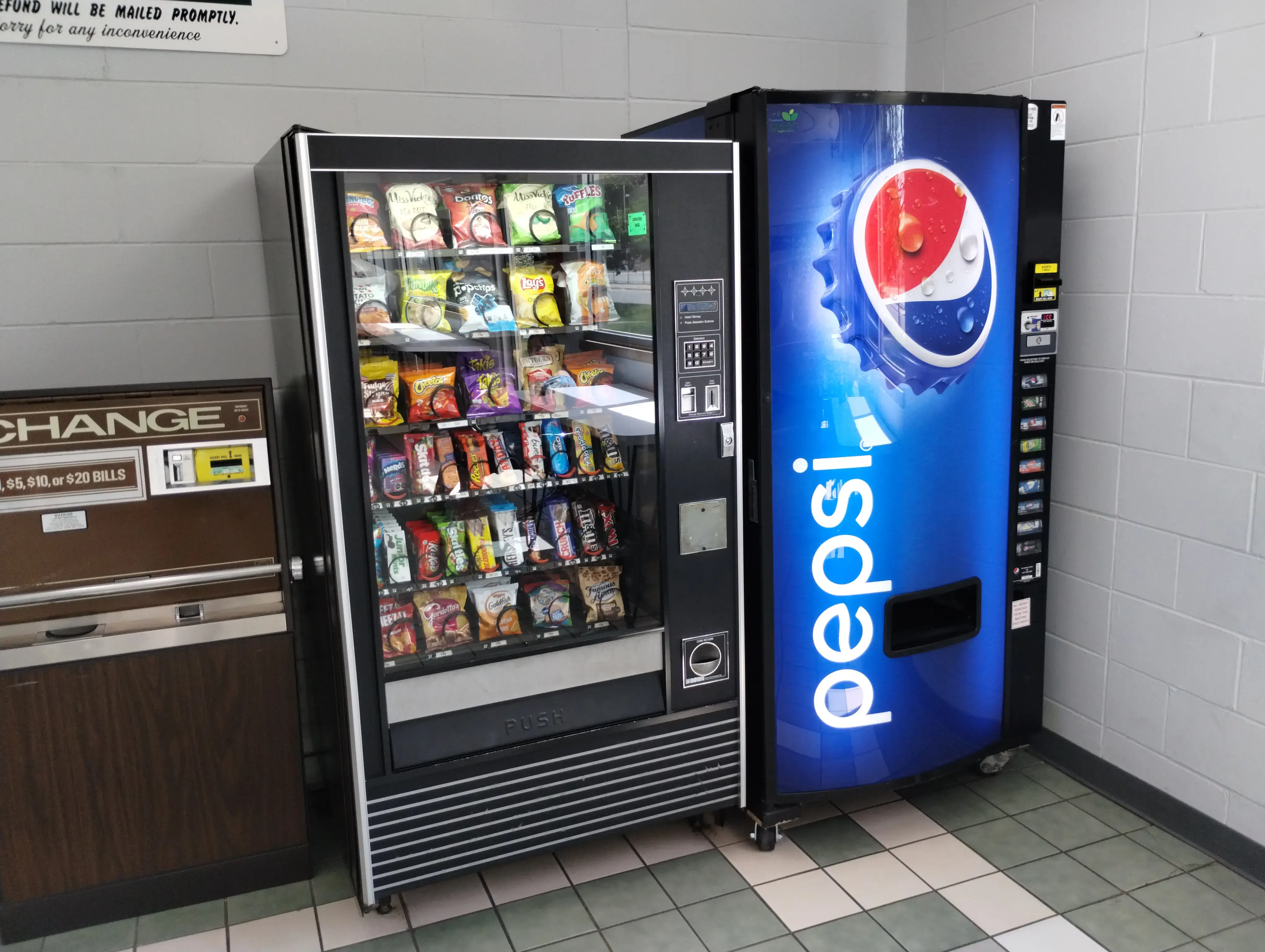 Handy Wash Laundromat - Image 9