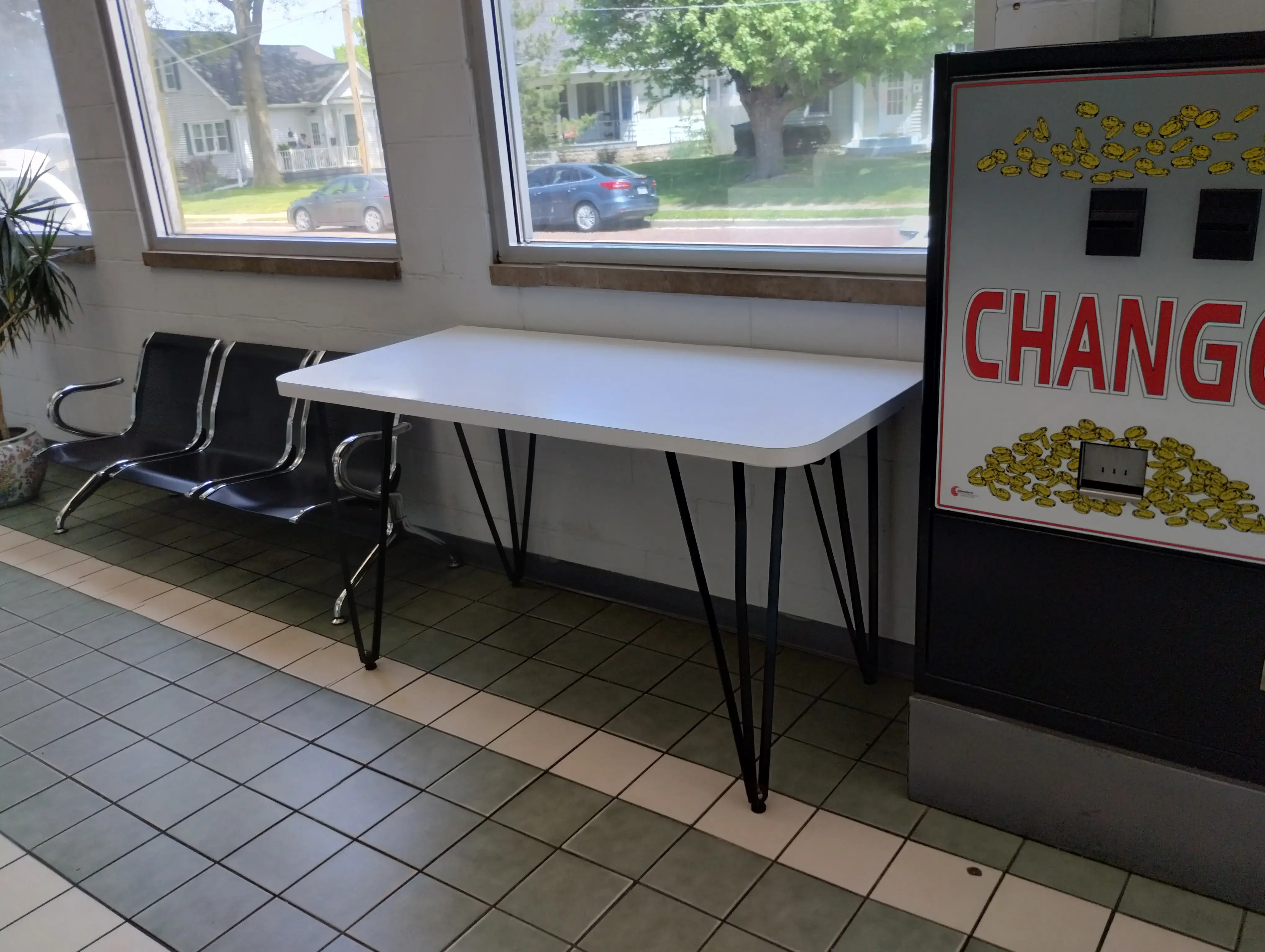 Handy Wash Laundromat - Image 7