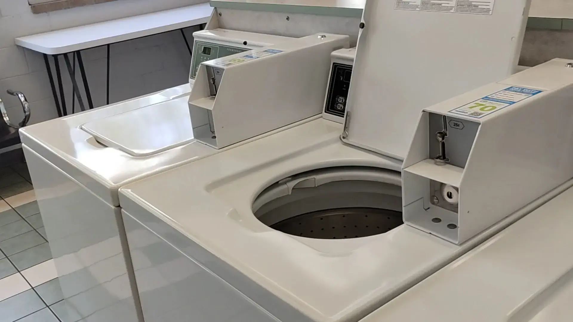 Handy Wash Laundromat thumbnail 8