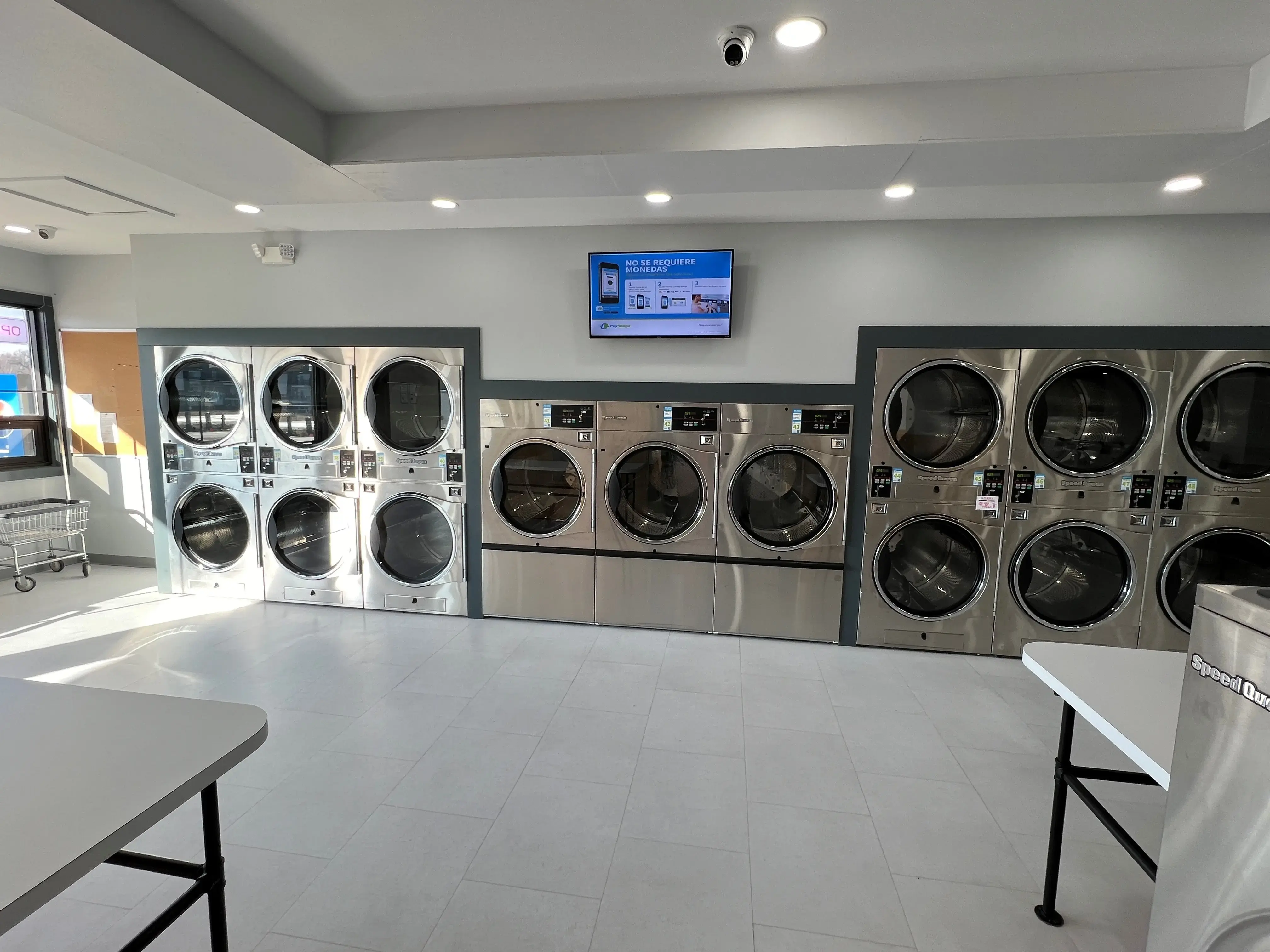 Handy Wash Laundromat - Image 3