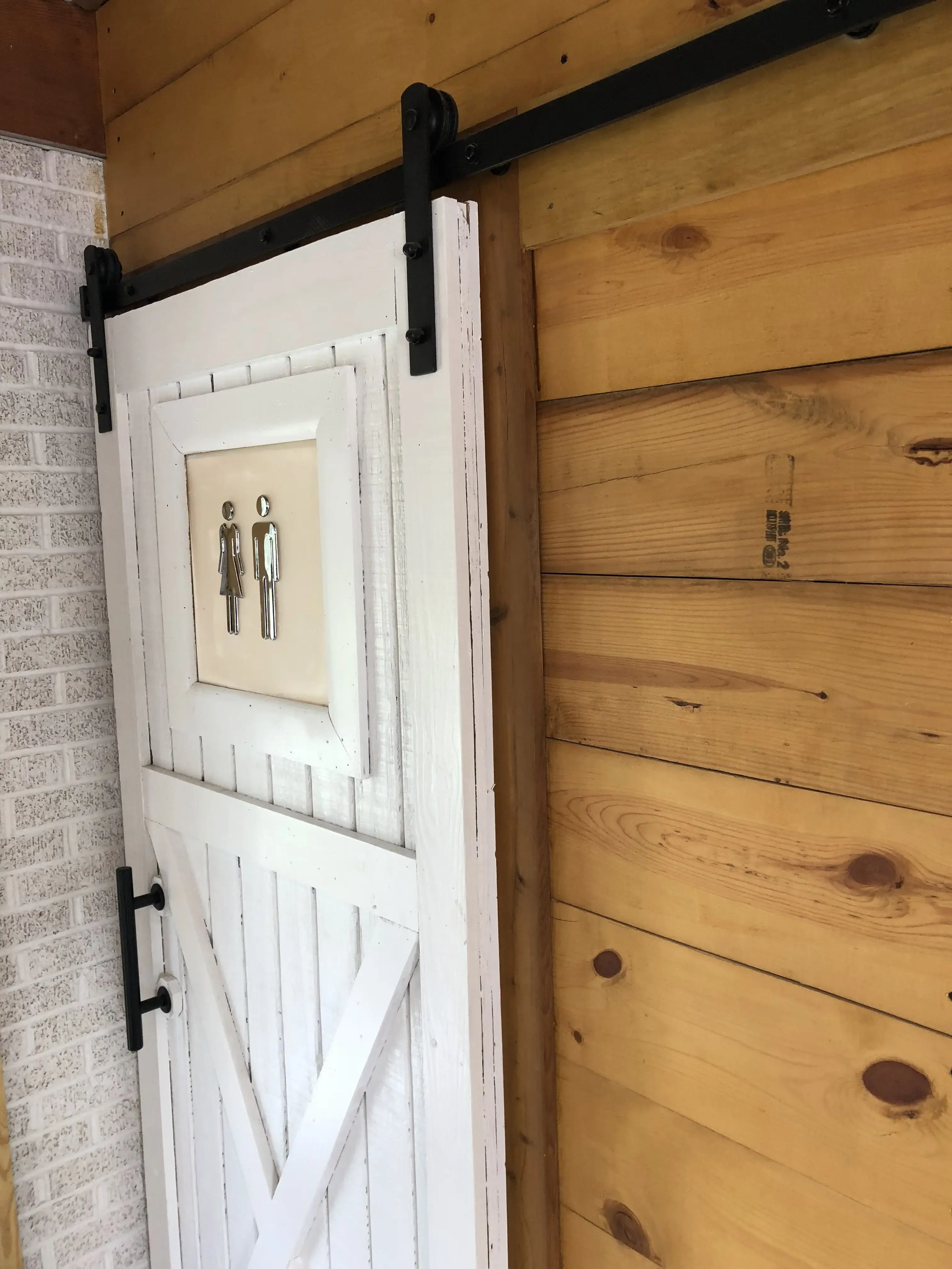 Hang N’ Dry Laundromat - Image 20