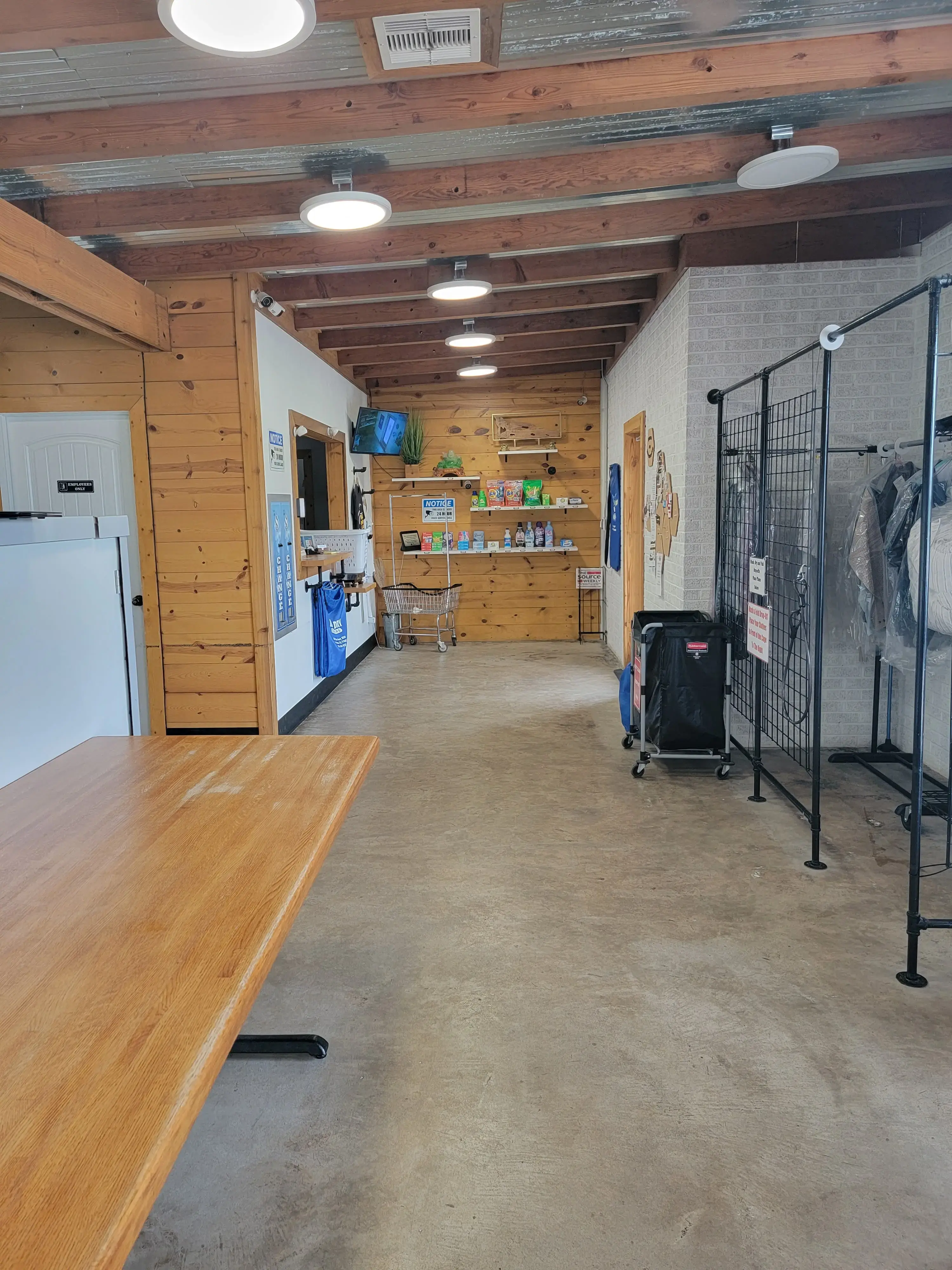 Hang N’ Dry Laundromat - Image 8