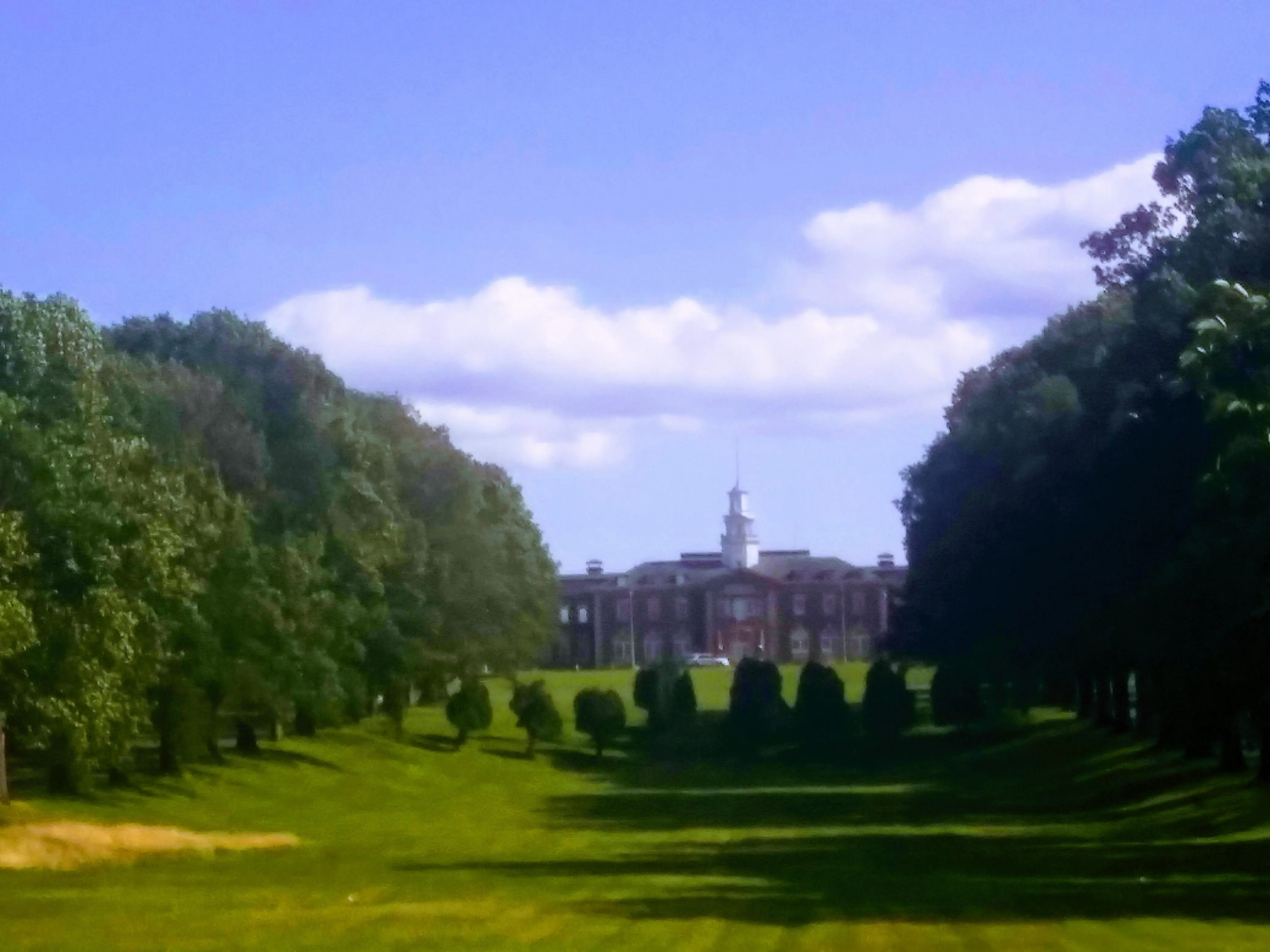 Hanover Avenue Coin Laundry - Image 12