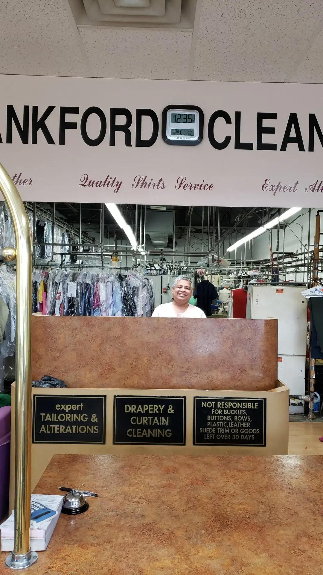 Han's Frankford Cleaners location
