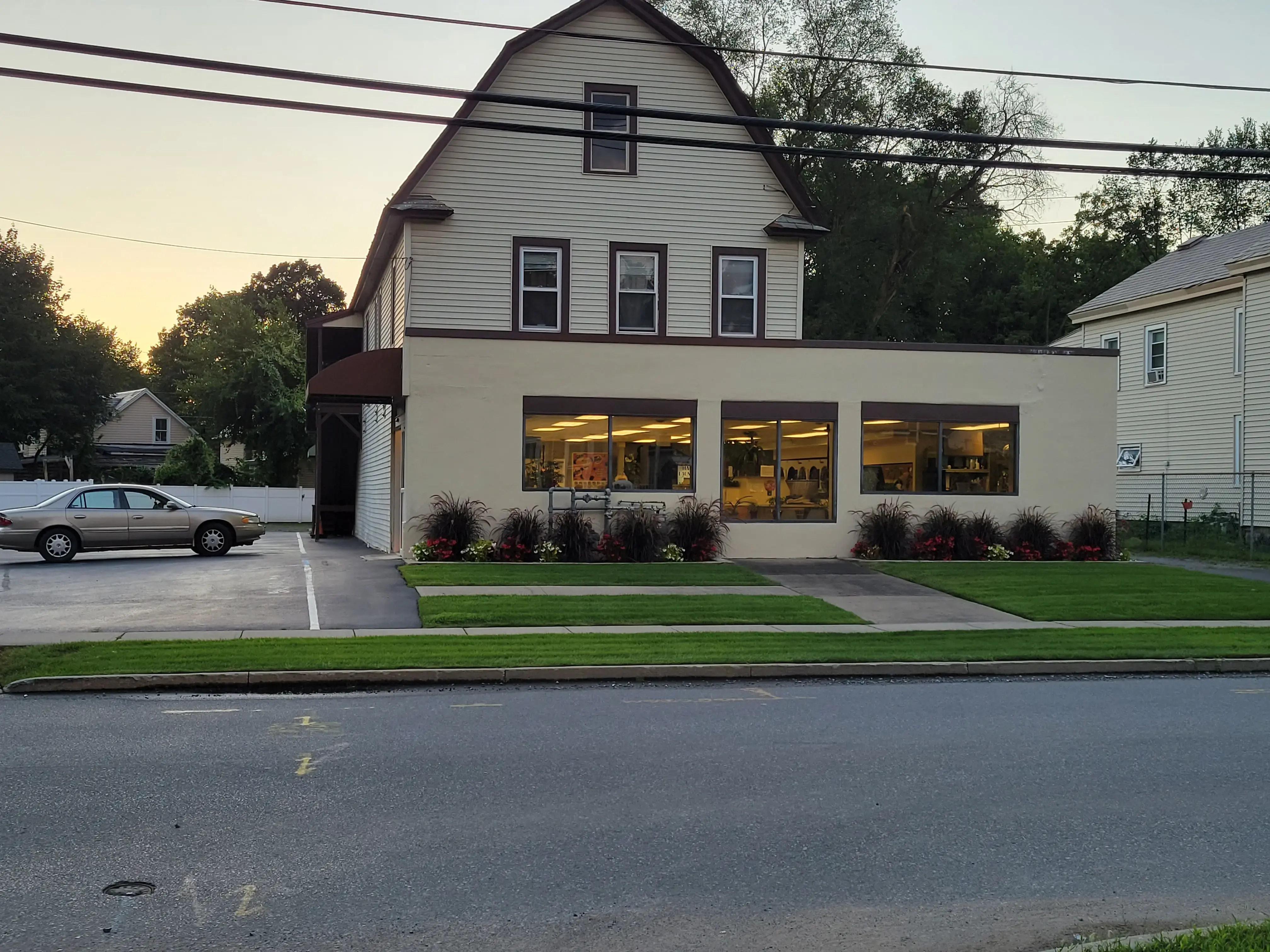 Hansen's Laundromat location