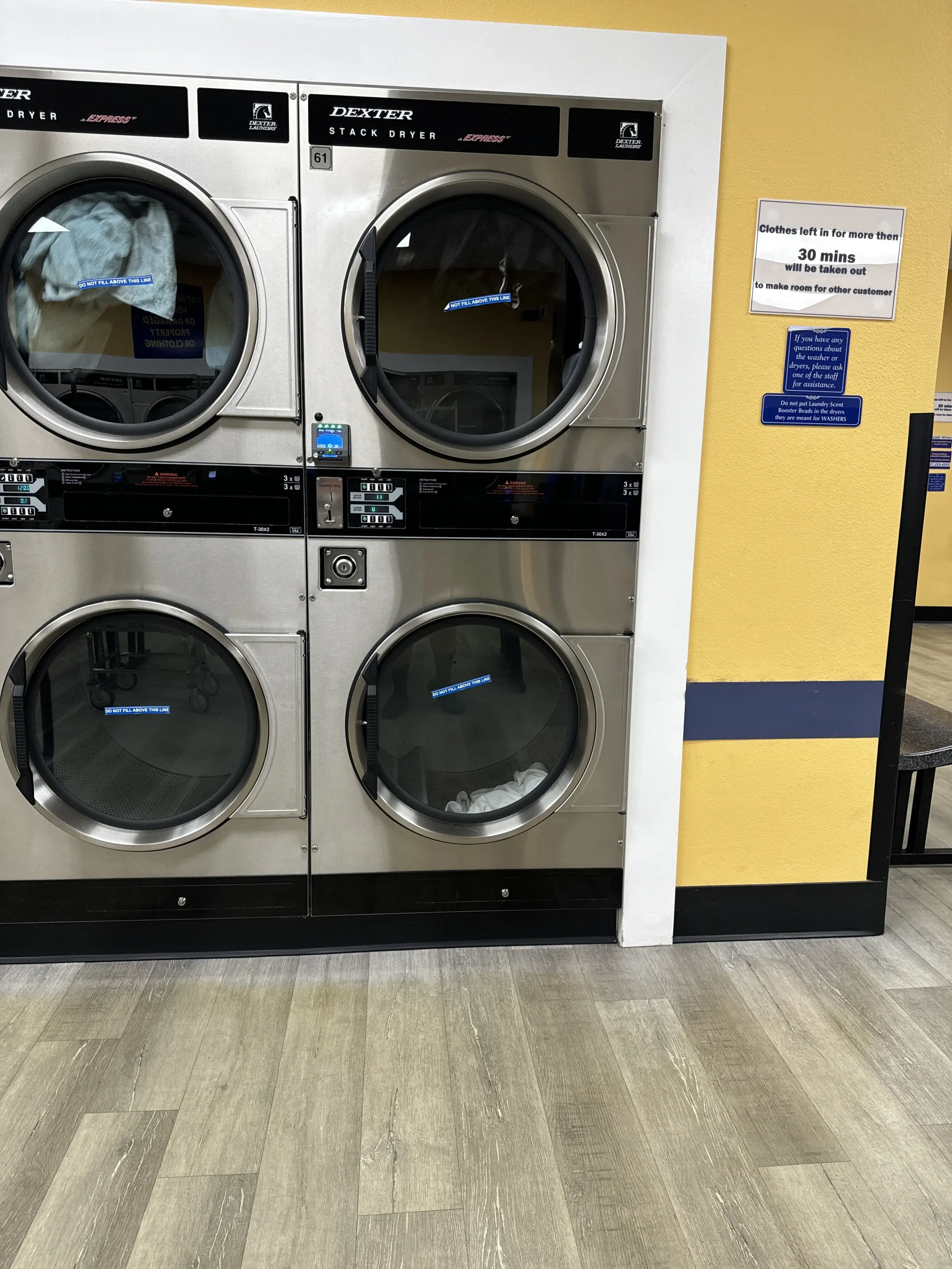 Happy Bubbles Laundromat - Image 17
