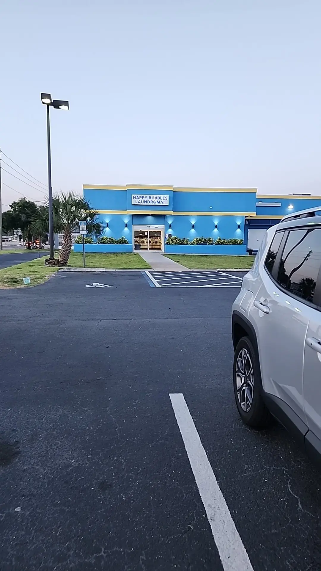 Happy Bubbles Laundromat thumbnail 20