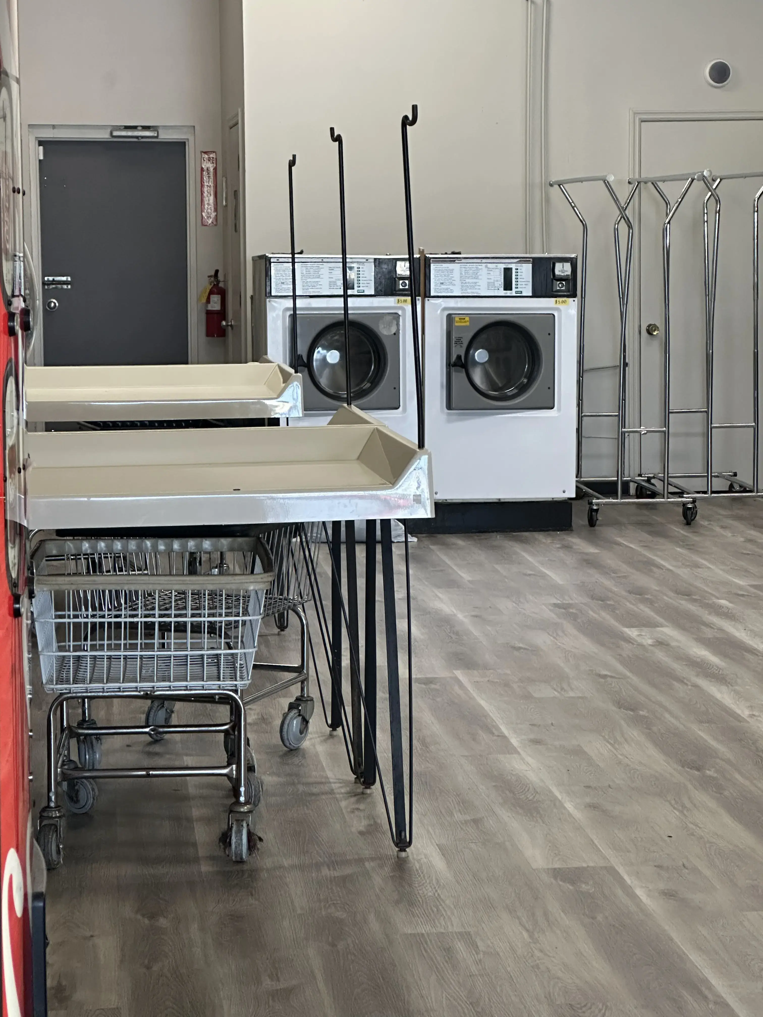 Happy Bubbles Laundromat thumbnail 18